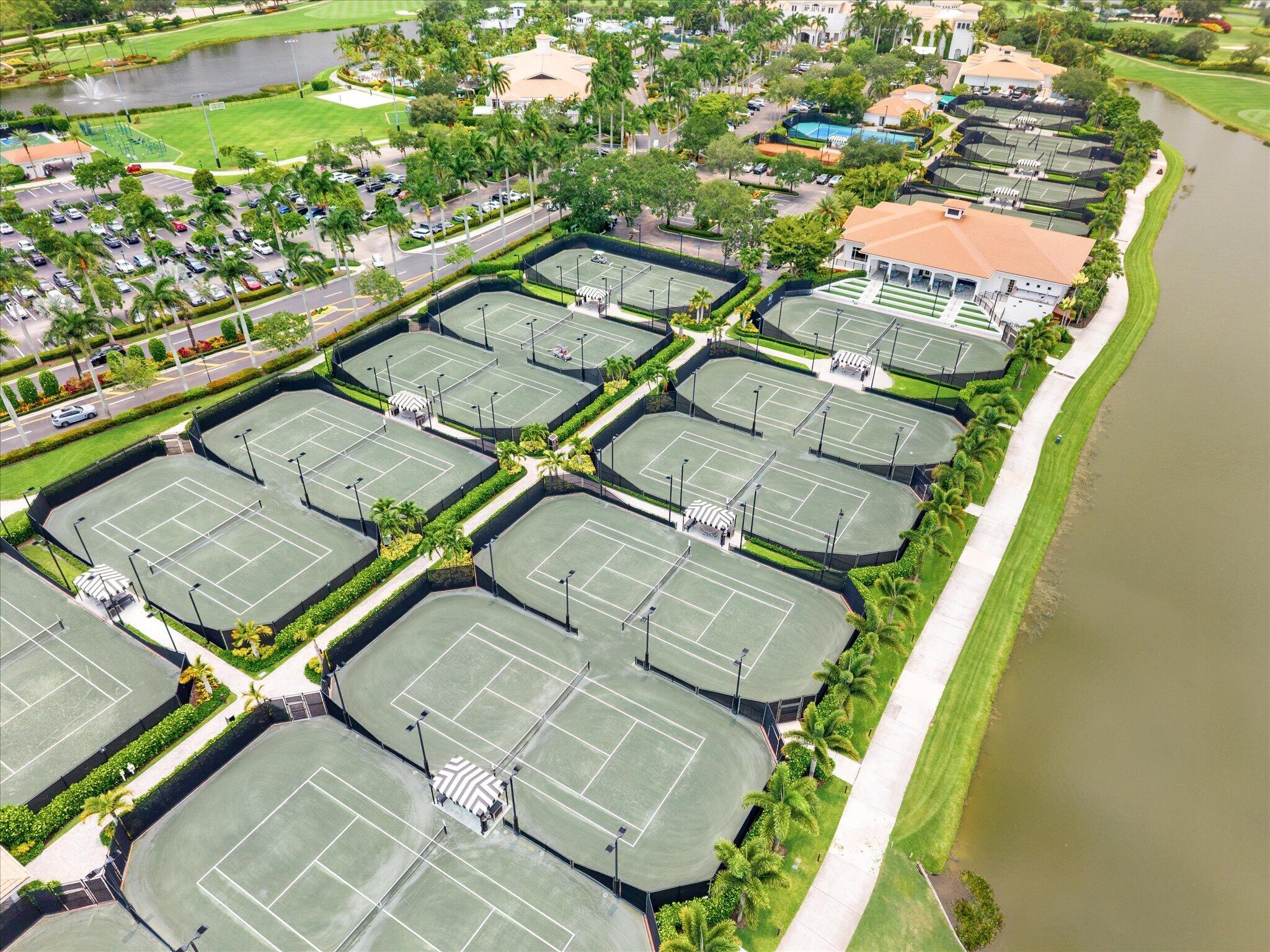 SOMERSET AT WOODFIELD COUNTRY CLUB - Residential
