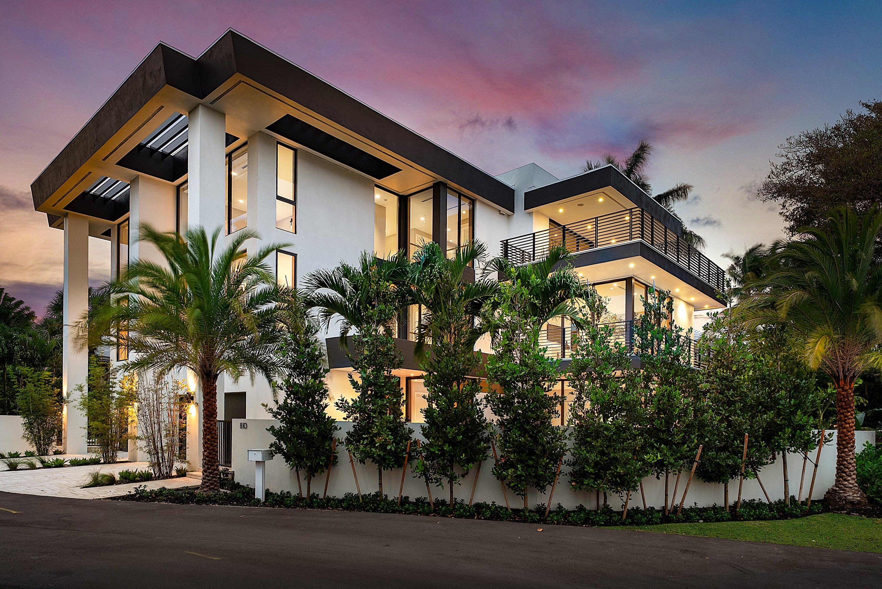 ANDREWS AVENUE TOWNHOMES - Residential