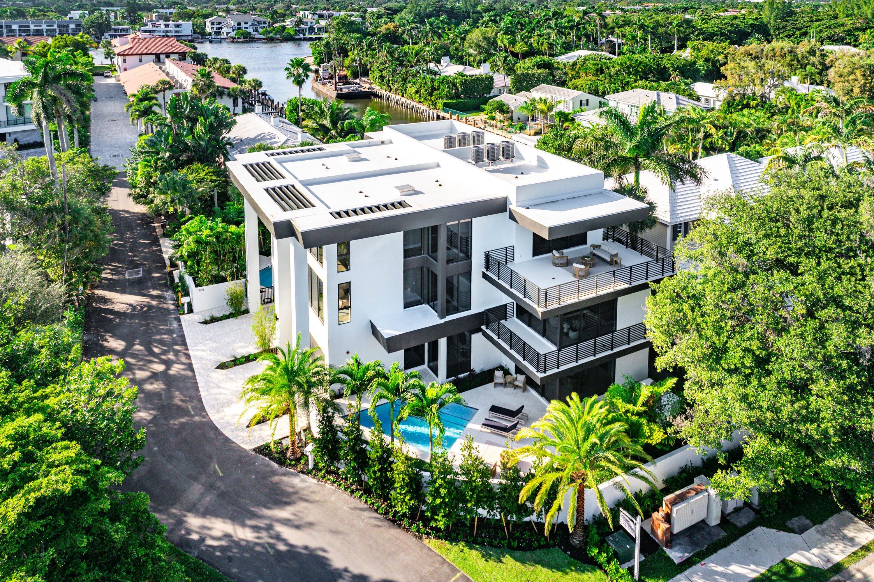 ANDREWS AVENUE TOWNHOMES - Residential