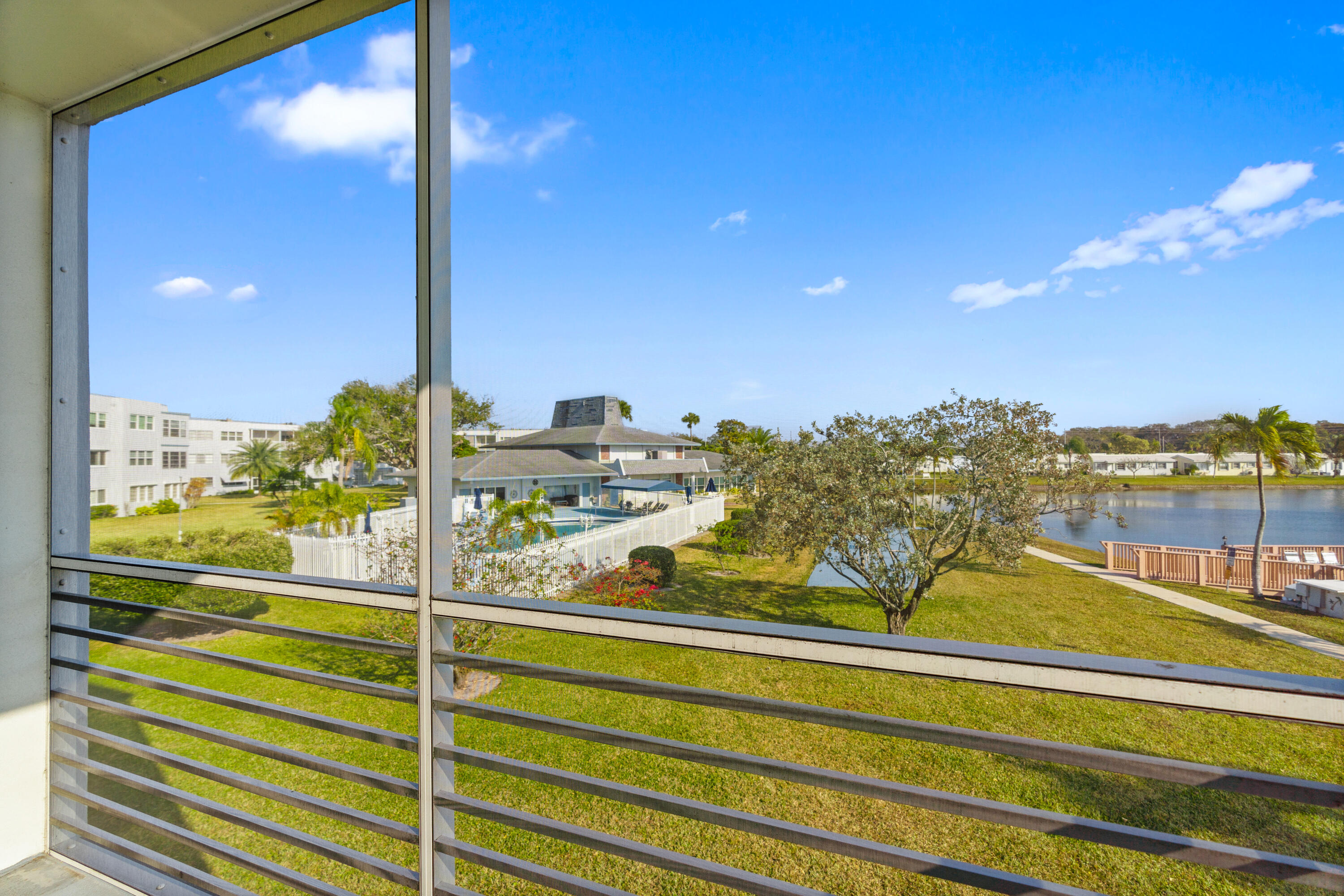 SHERIDAN LAKES CONDO APTS NO 7 - Residential