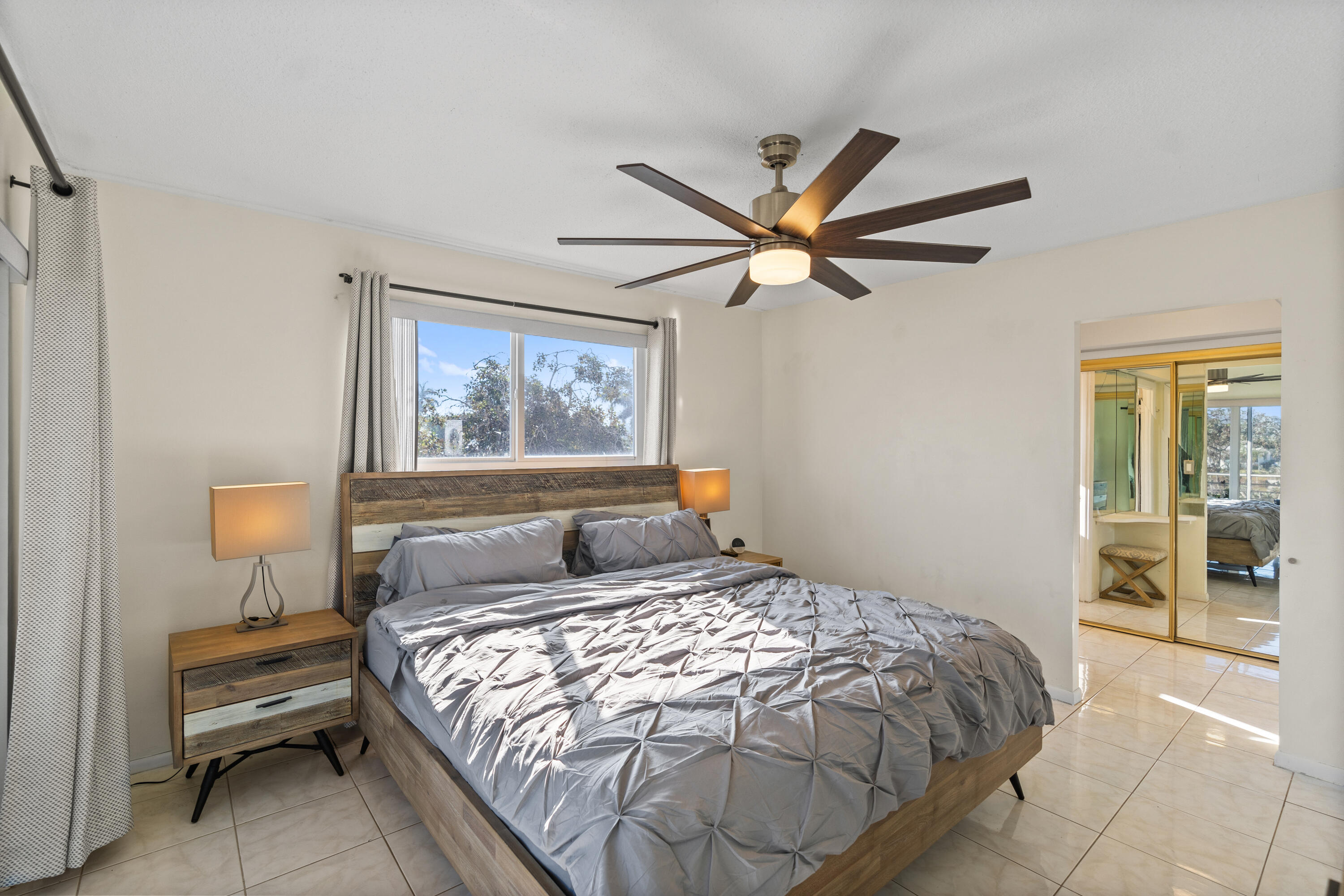SHERIDAN LAKES CONDO APTS NO 7 - Residential