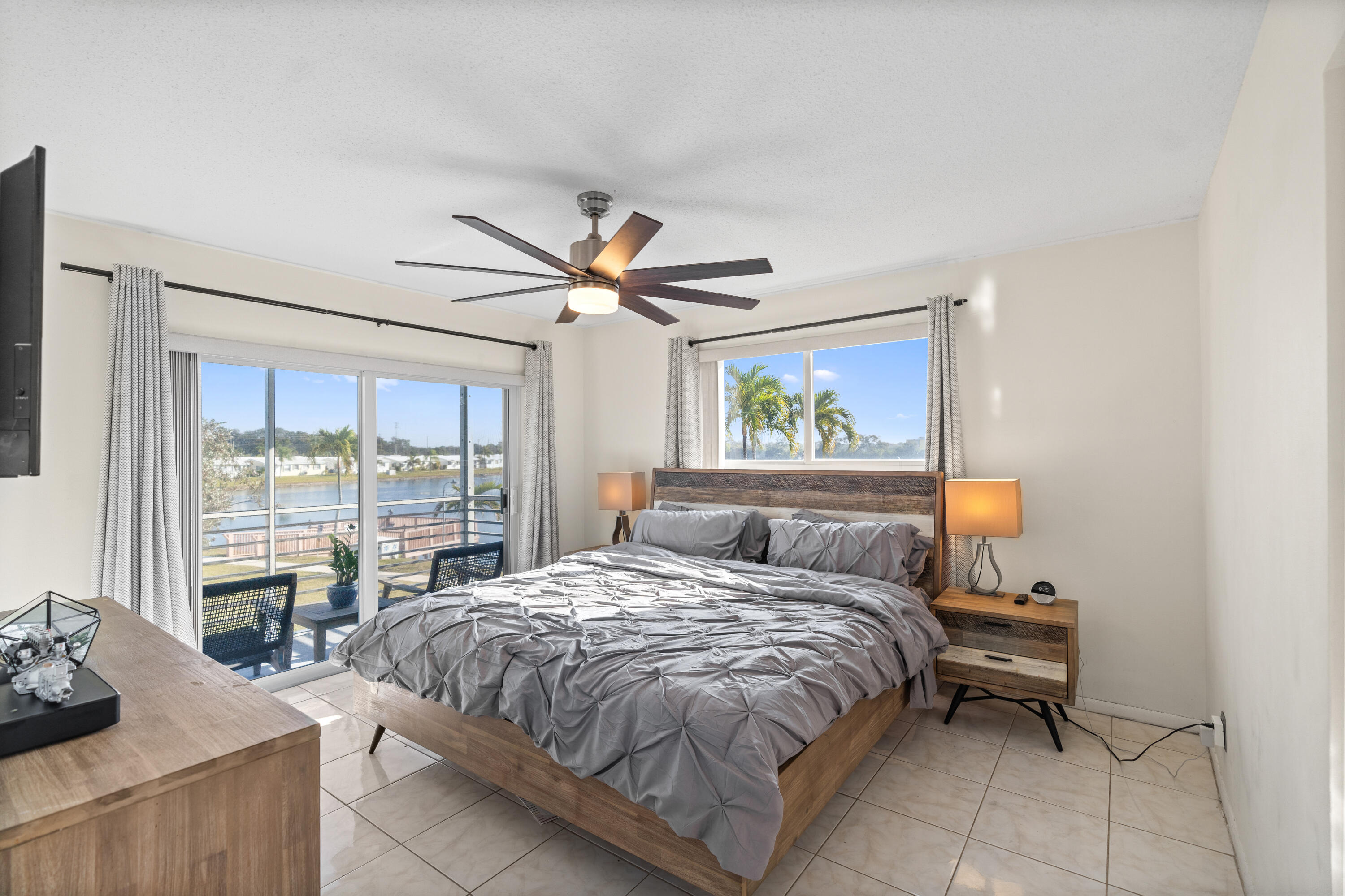 SHERIDAN LAKES CONDO APTS NO 7 - Residential