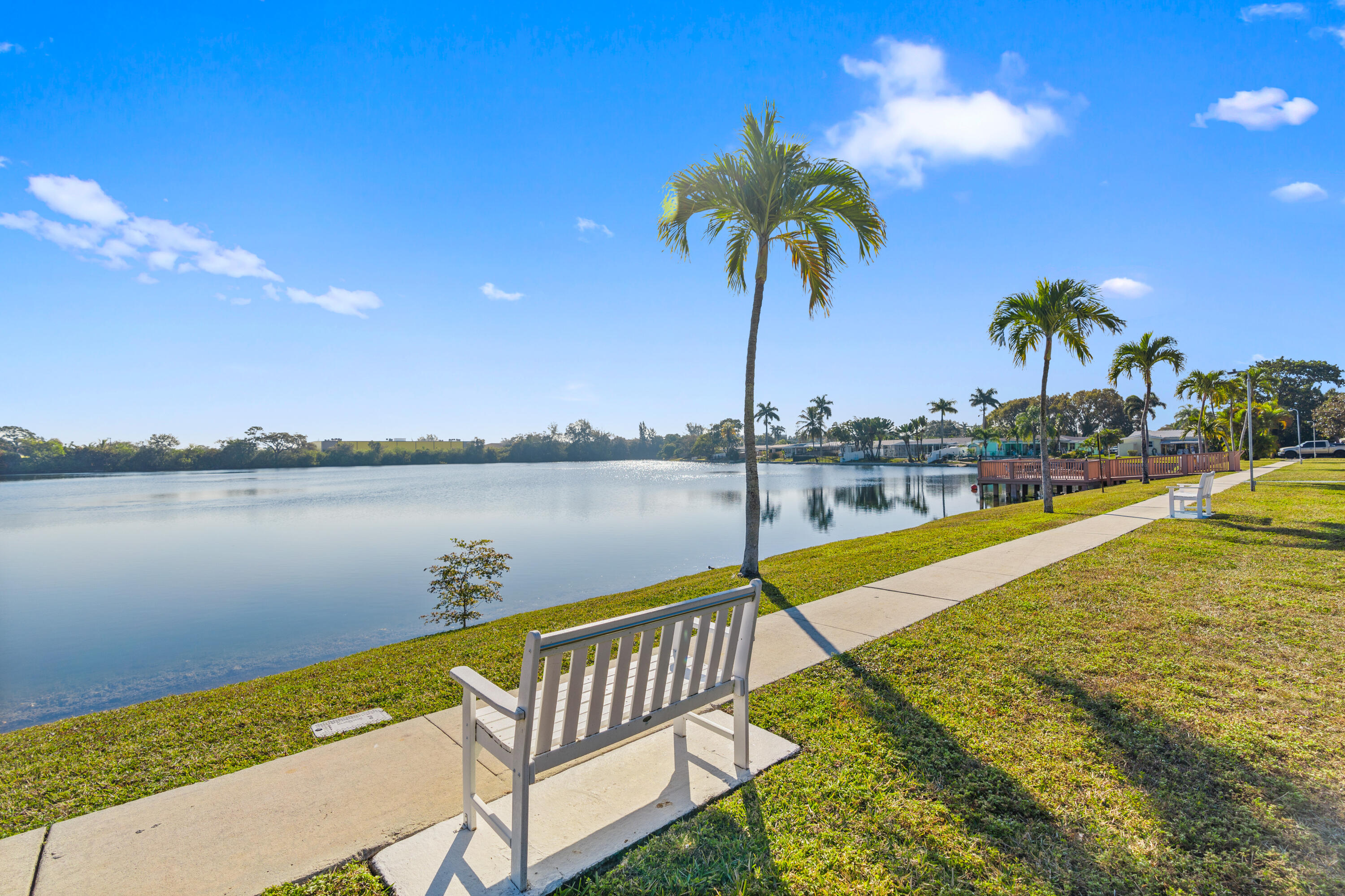 SHERIDAN LAKES CONDO APTS NO 7 - Residential