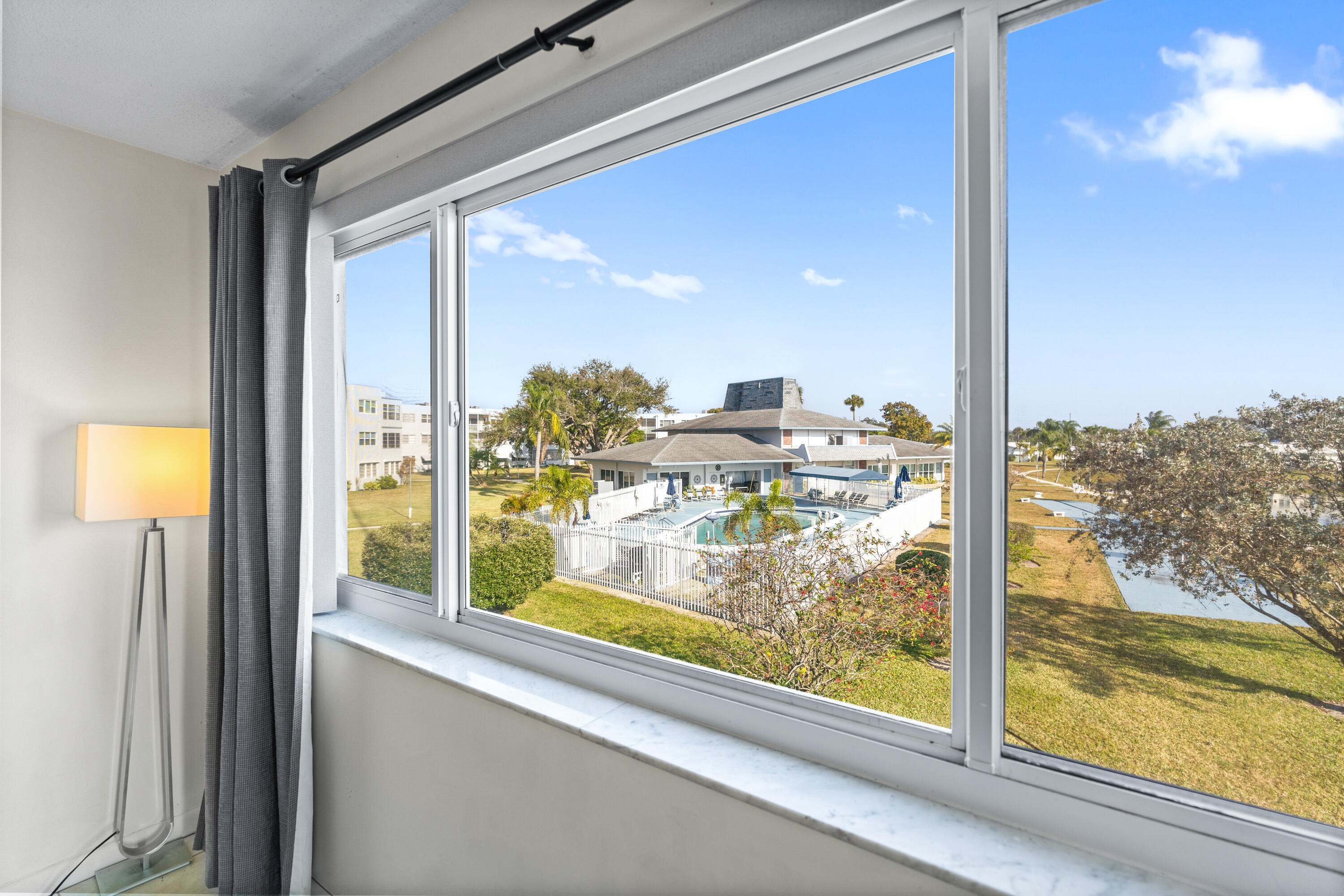 SHERIDAN LAKES CONDO APTS NO 7 - Residential