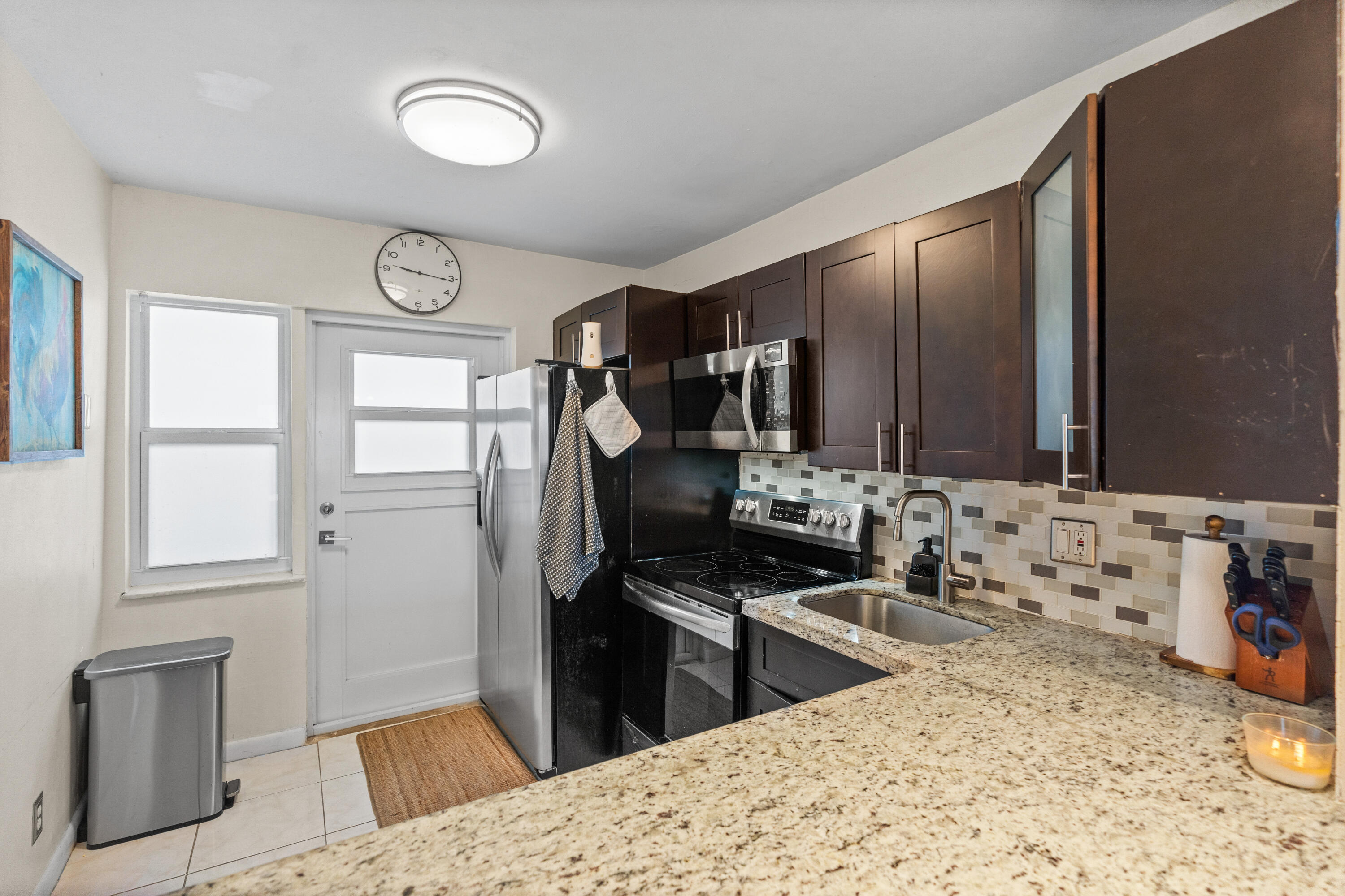 SHERIDAN LAKES CONDO APTS NO 7 - Residential