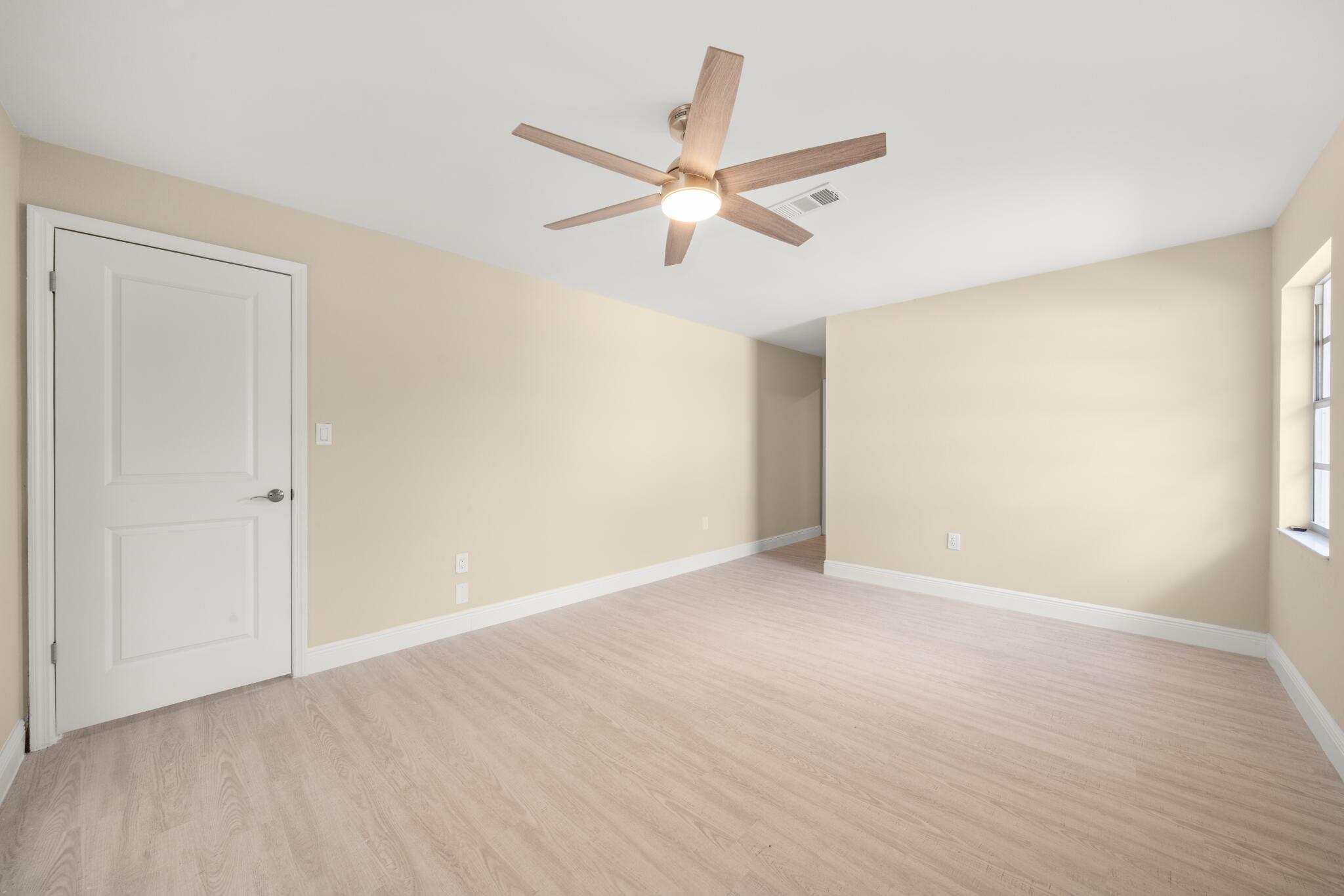 SUN N LK SEB UNIT 02 - Residential