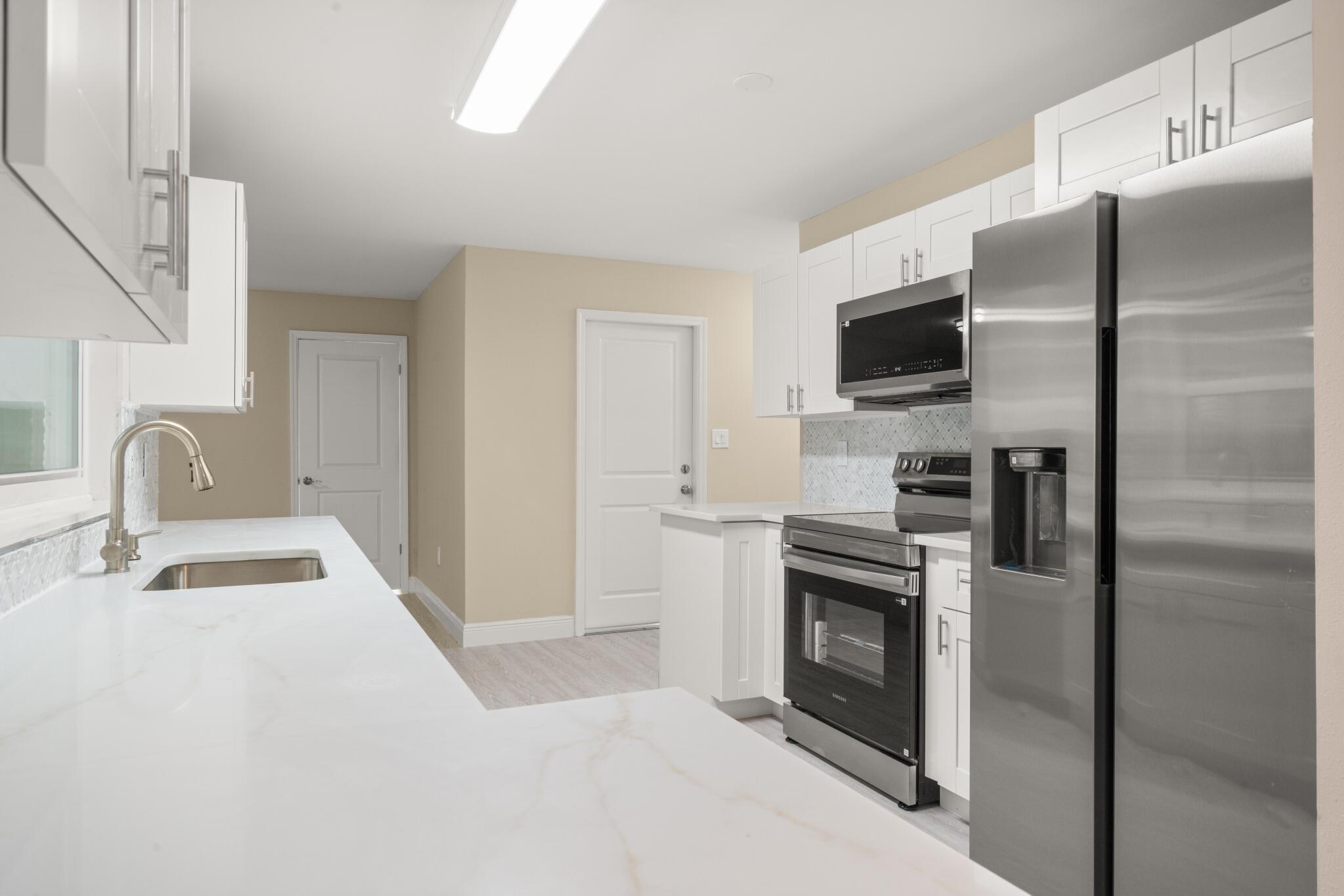 SUN N LK SEB UNIT 02 - Residential