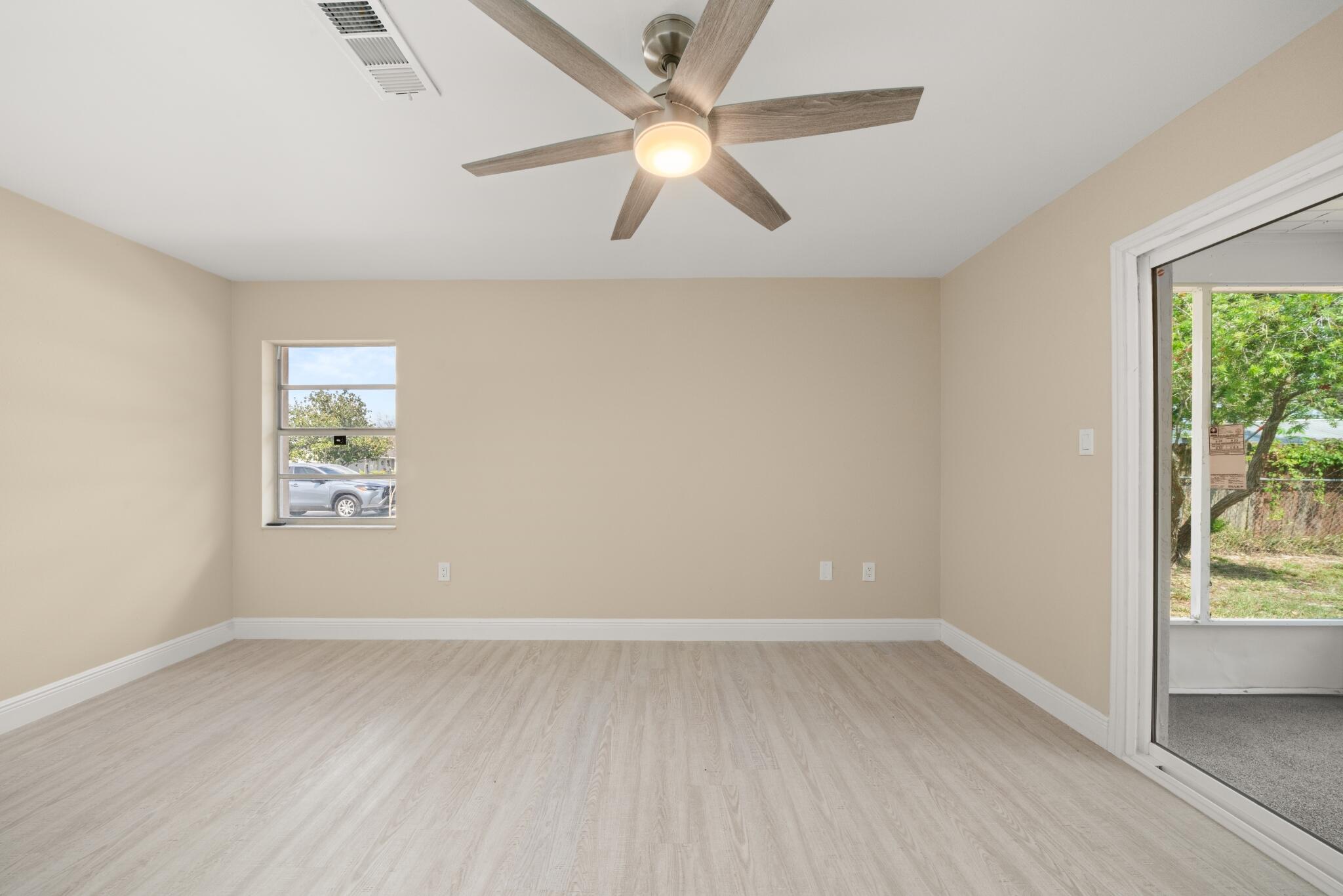 SUN N LK SEB UNIT 02 - Residential