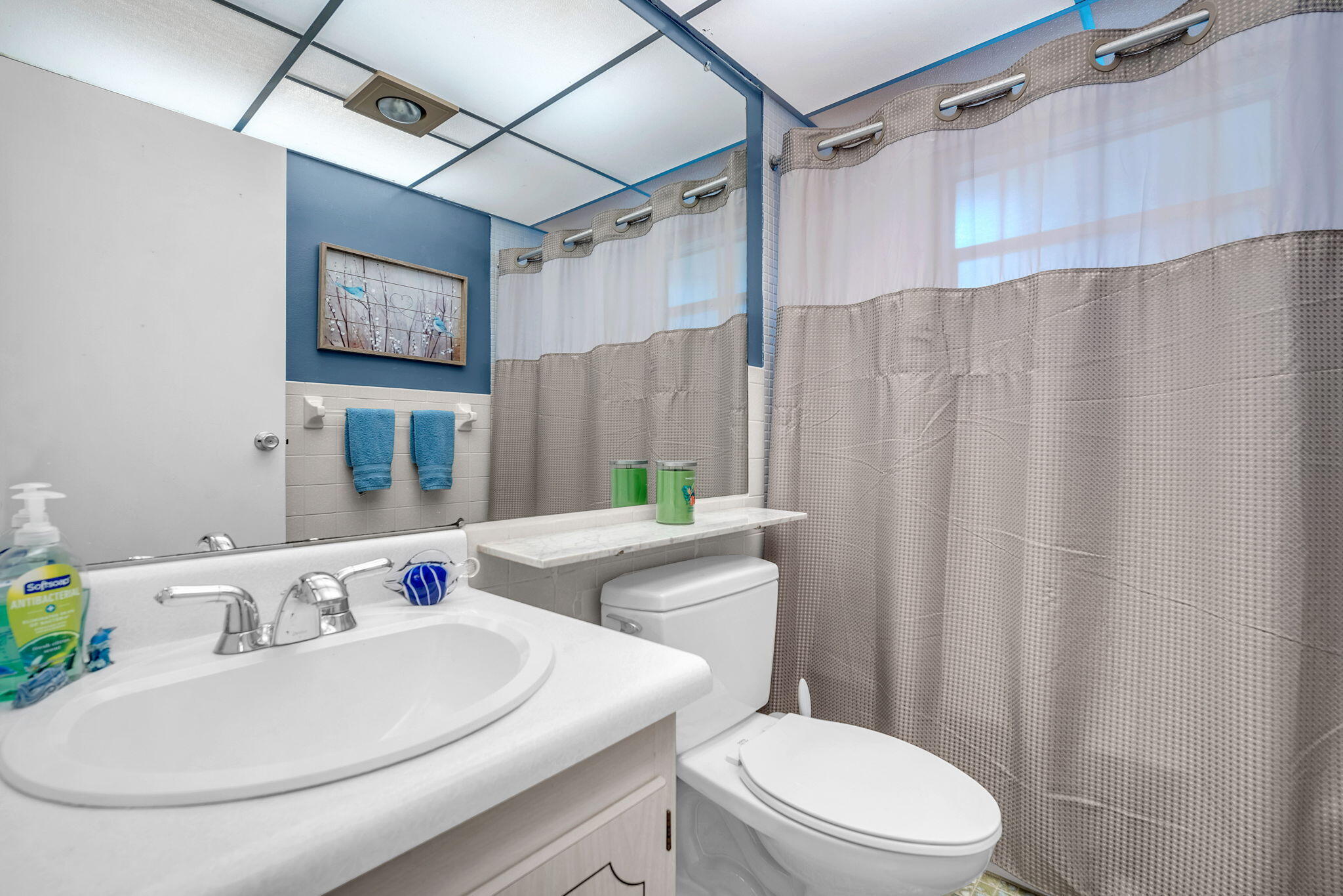 KINGS POINT SAXONY CONDOS - Residential