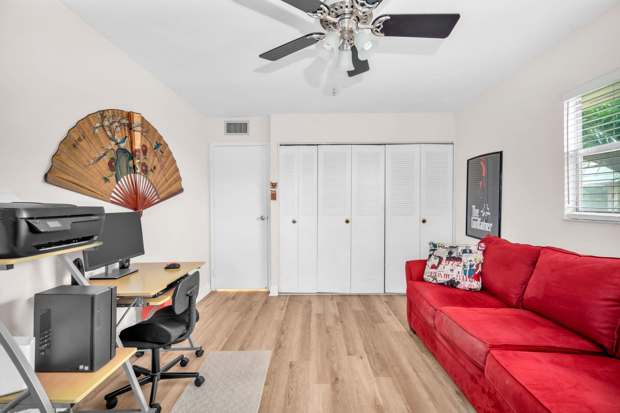 KINGS POINT SAXONY CONDOS - Residential