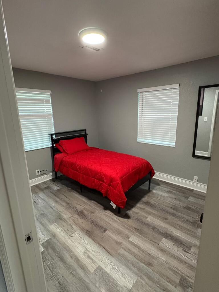 SANDERS PARK - Residential Lease