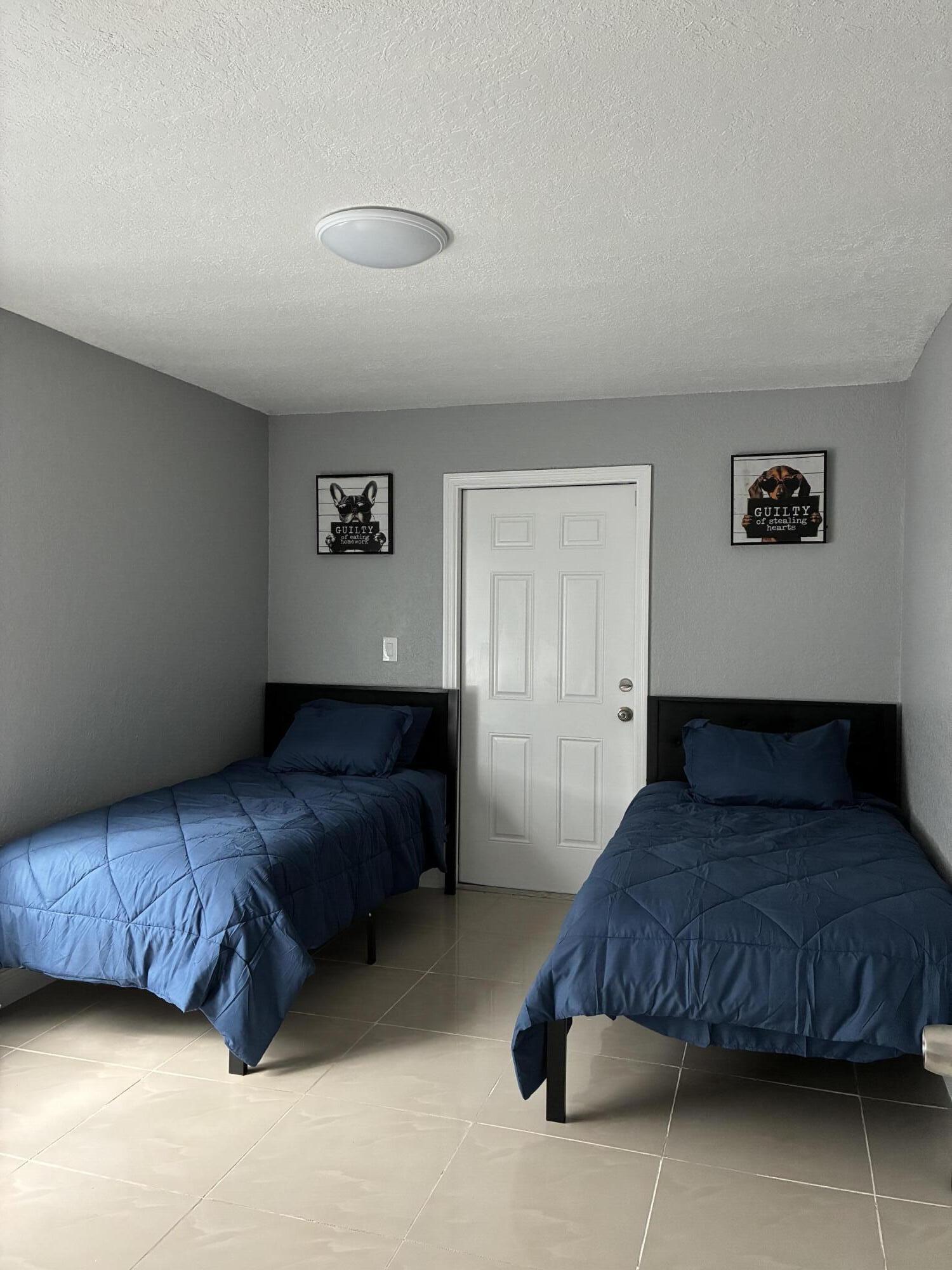 SANDERS PARK - Residential Lease