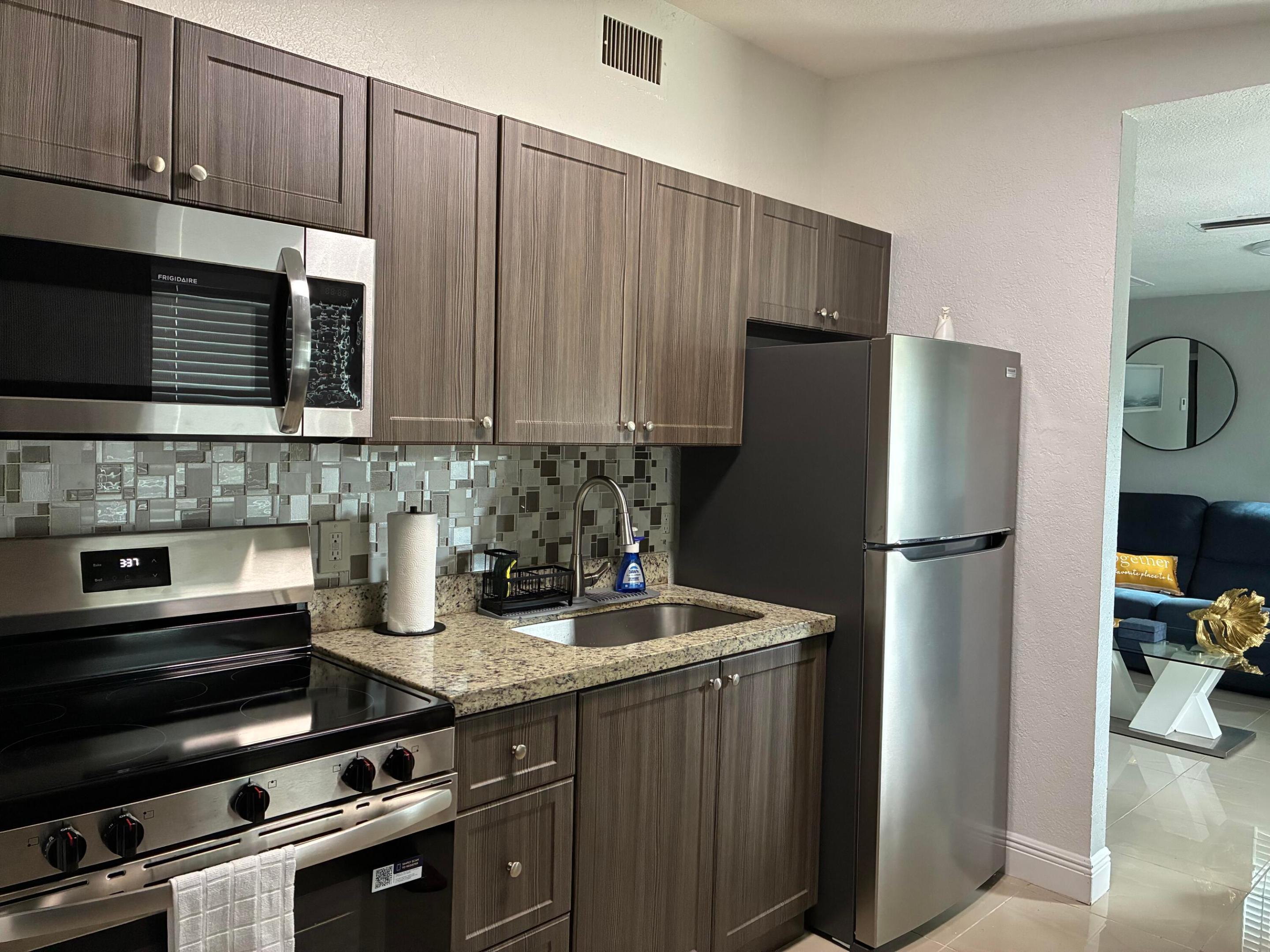 SANDERS PARK - Residential Lease