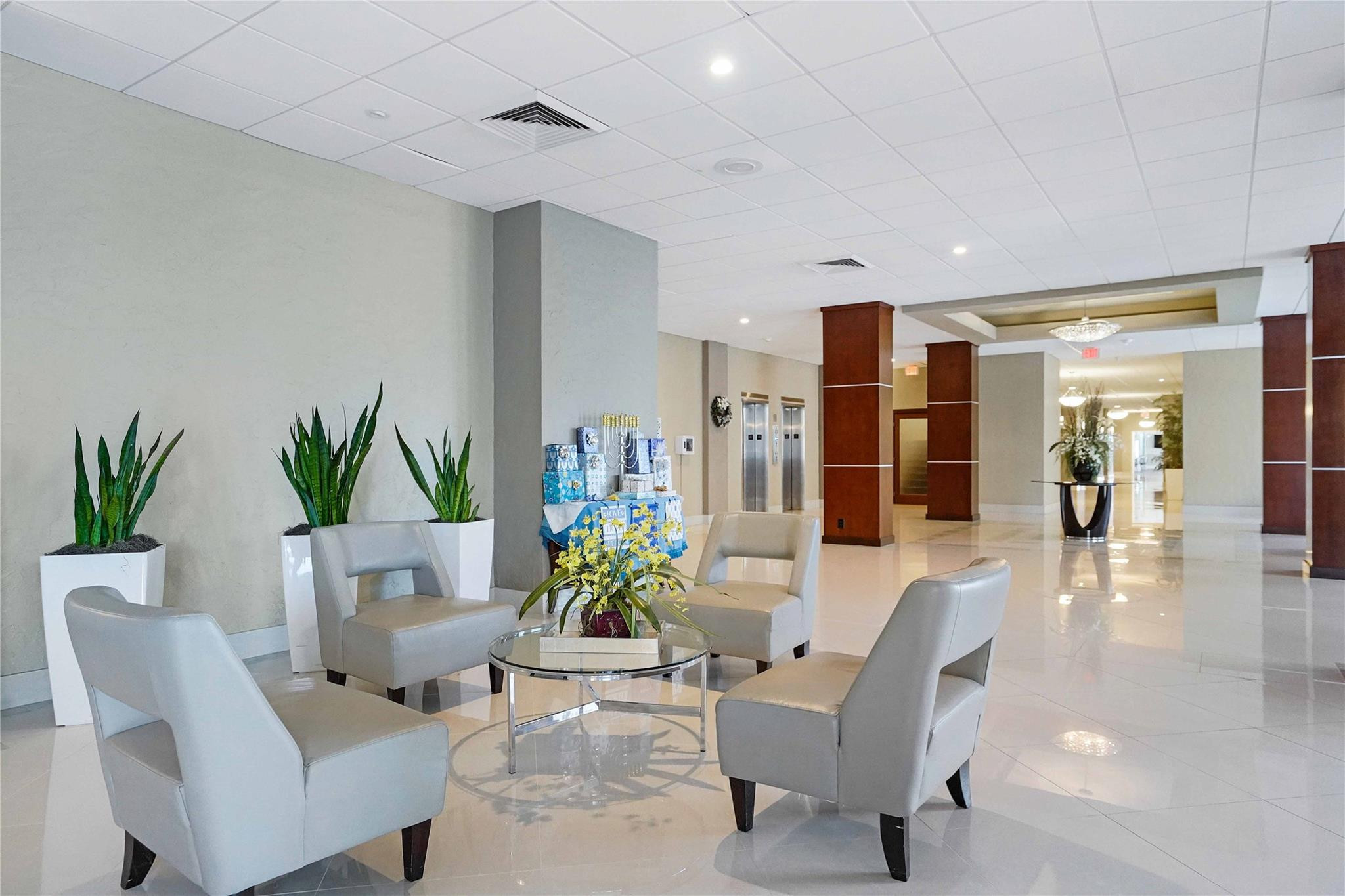 GALT TOWERS CONDO - Residential Lease