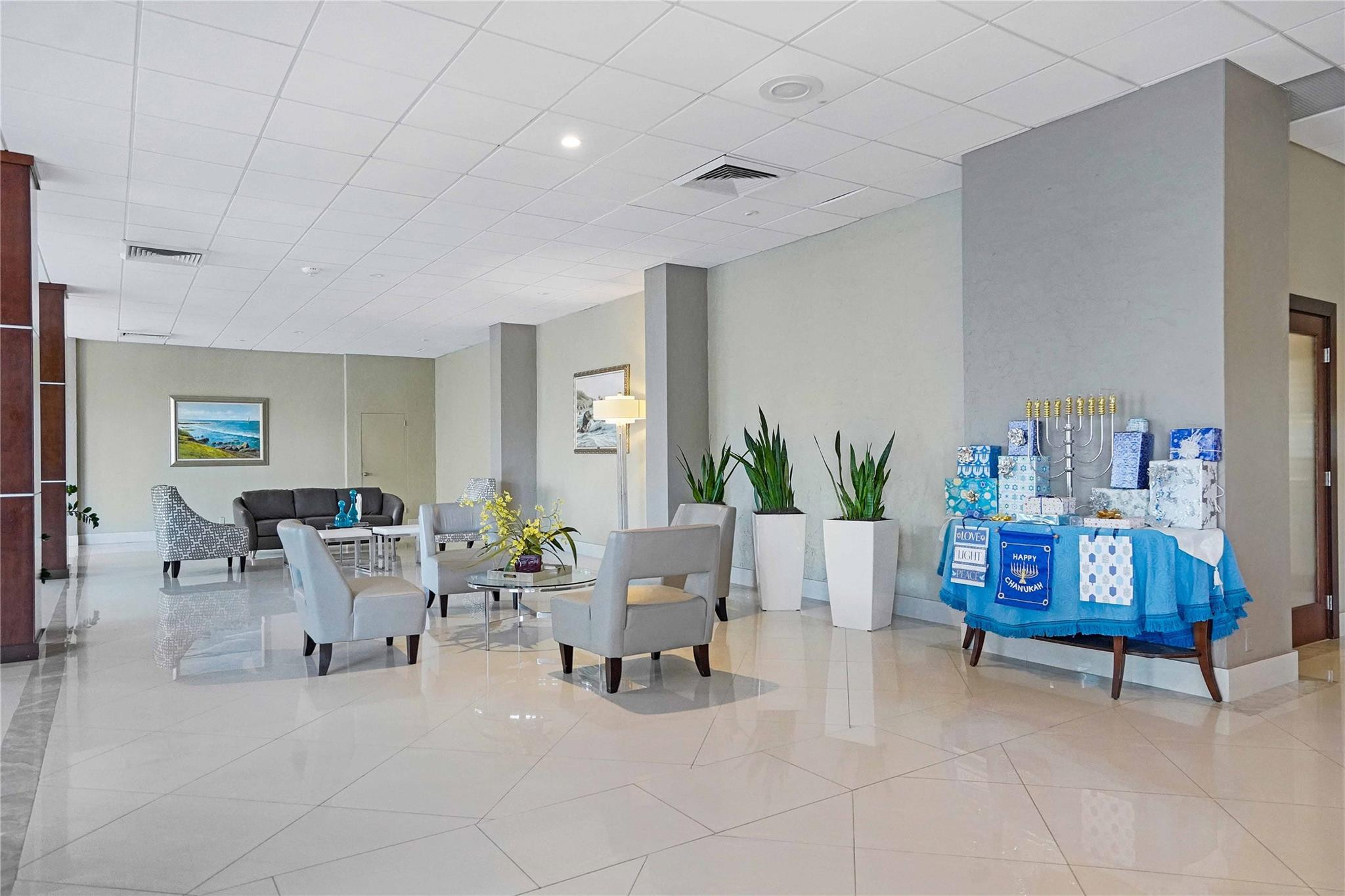 GALT TOWERS CONDO - Residential Lease