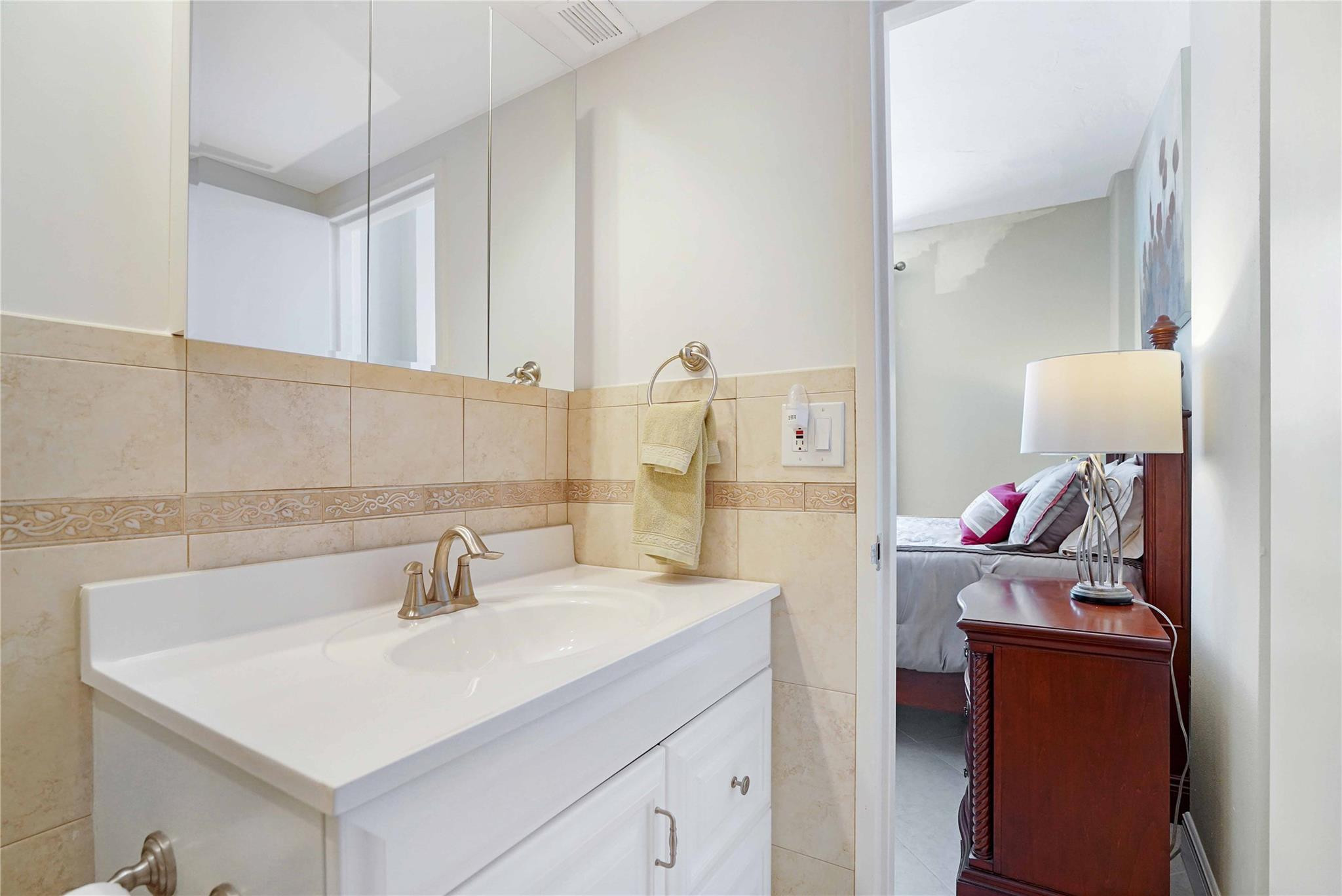 GALT TOWERS CONDO - Residential Lease