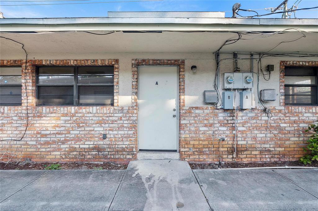 LINCOLN PARK CORR PLAT - Residential Lease
