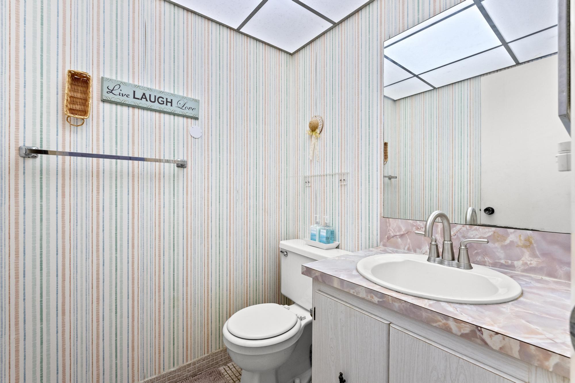 KINGS POINT BURGUNDY CONDOS - Residential Lease