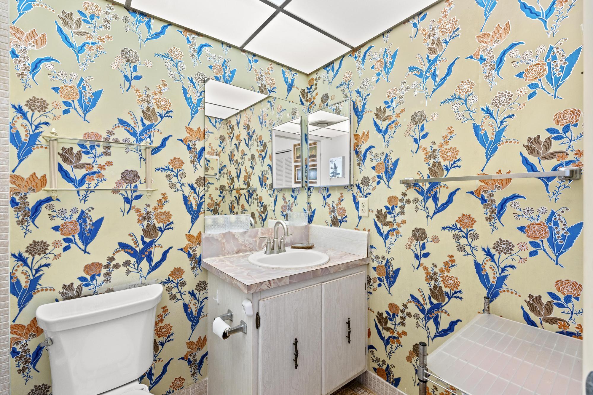 KINGS POINT BURGUNDY CONDOS - Residential Lease