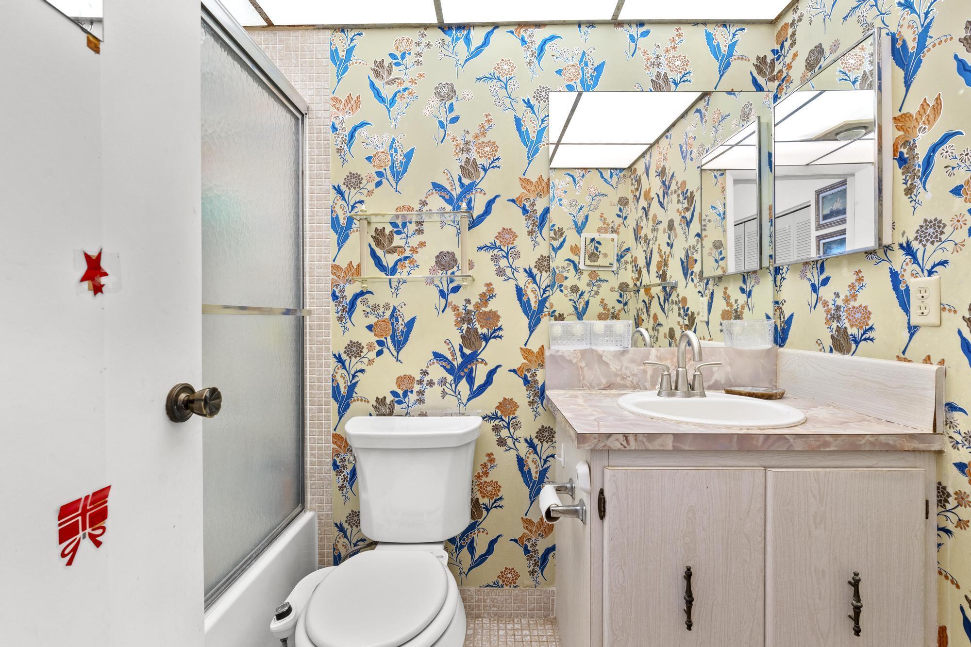 KINGS POINT BURGUNDY CONDOS - Residential Lease