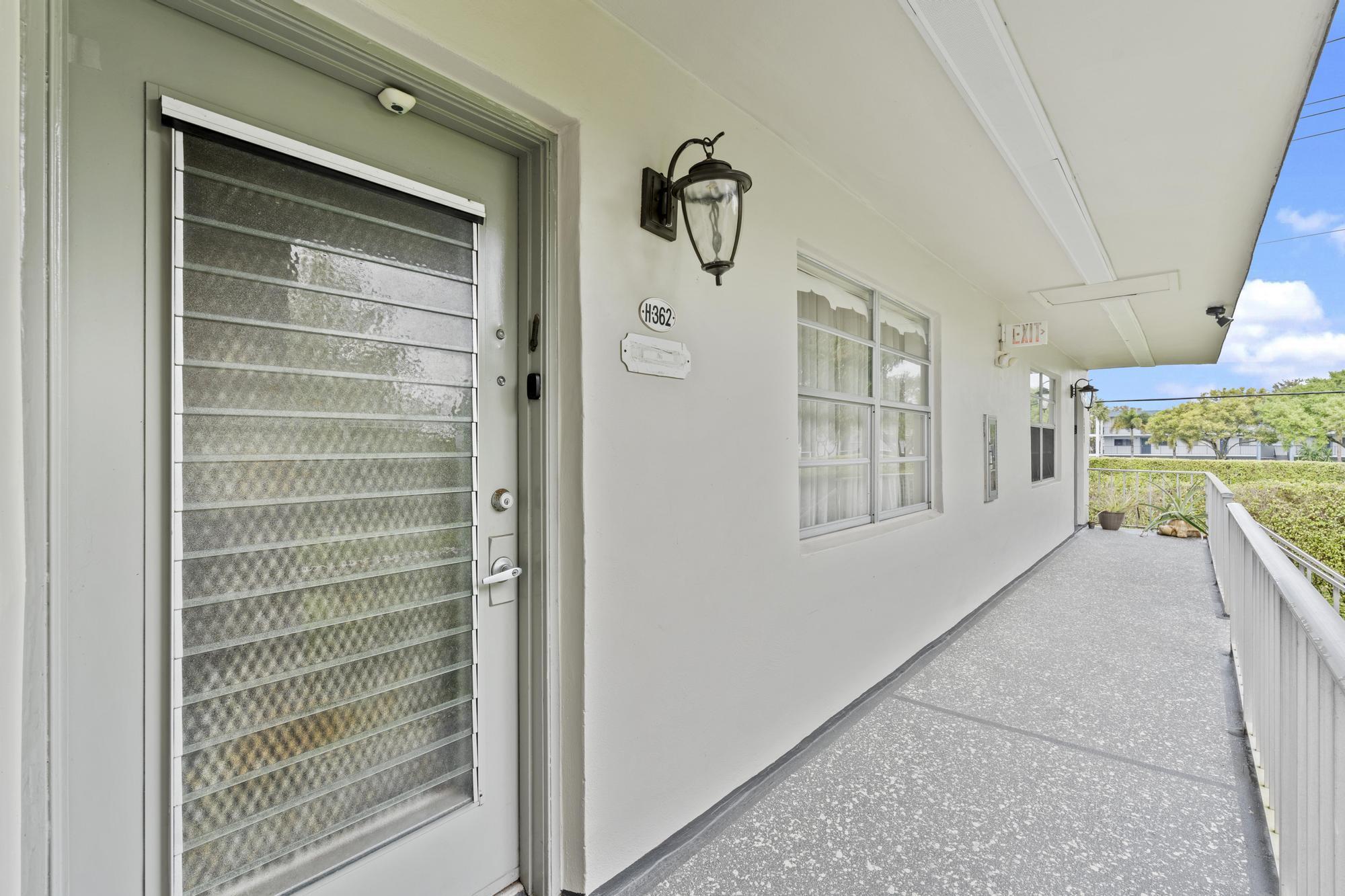 KINGS POINT BURGUNDY CONDOS - Residential Lease