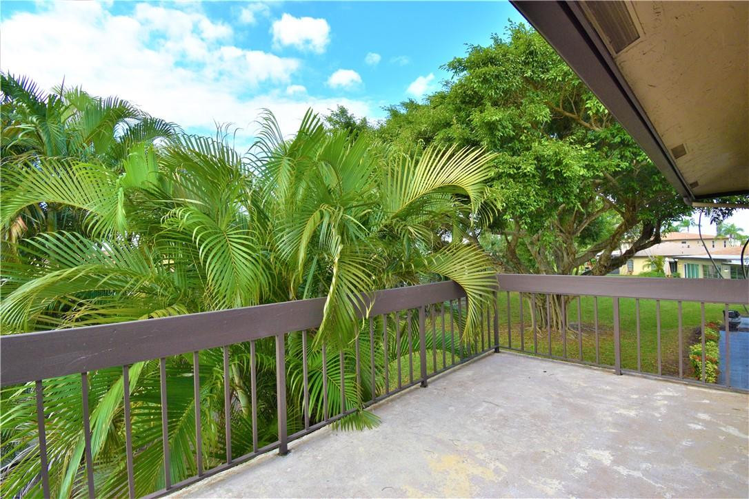 PALM GREENS - Residential