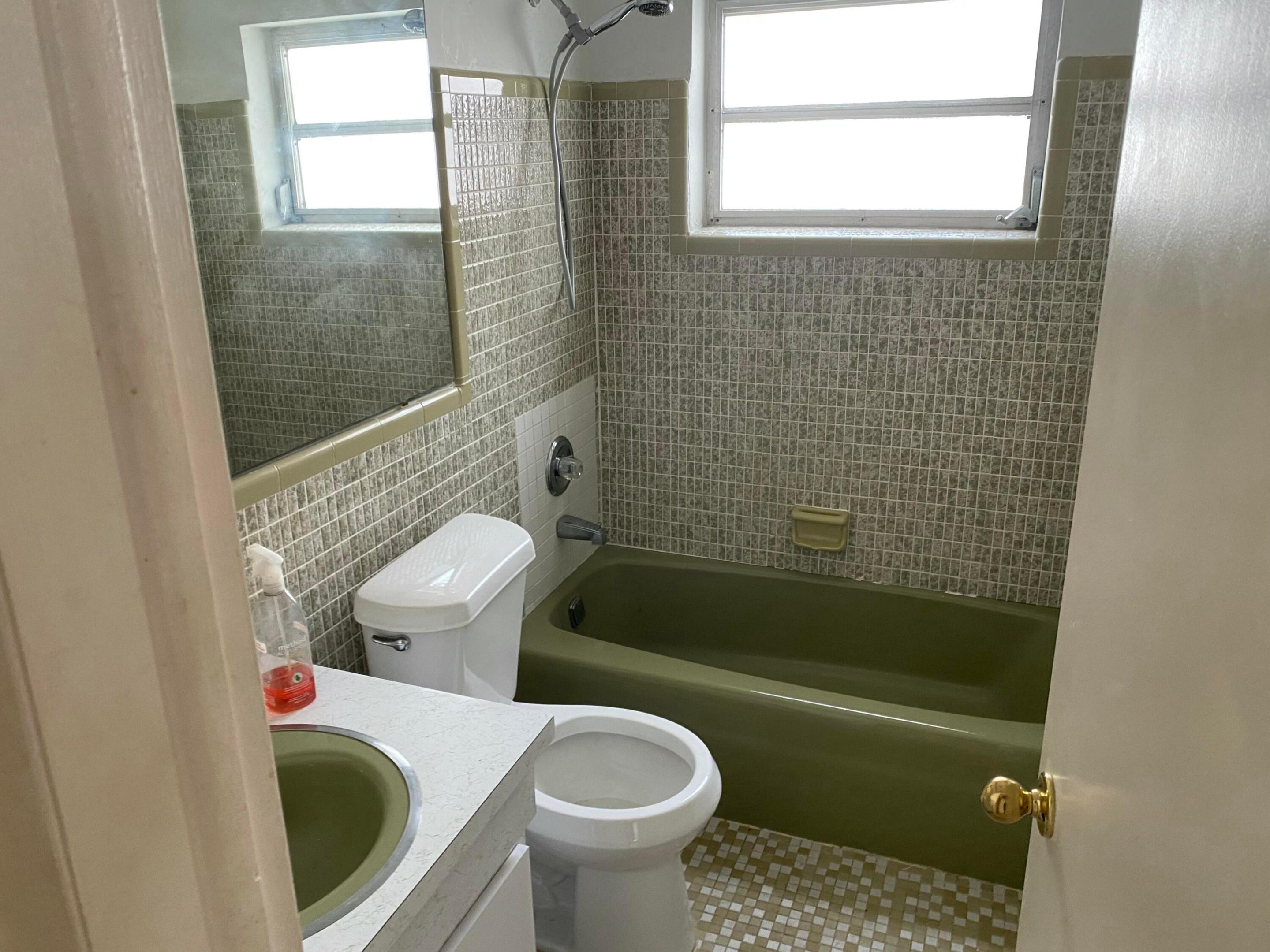 OAKLAND ESTATES 7TH SECTI - Residential