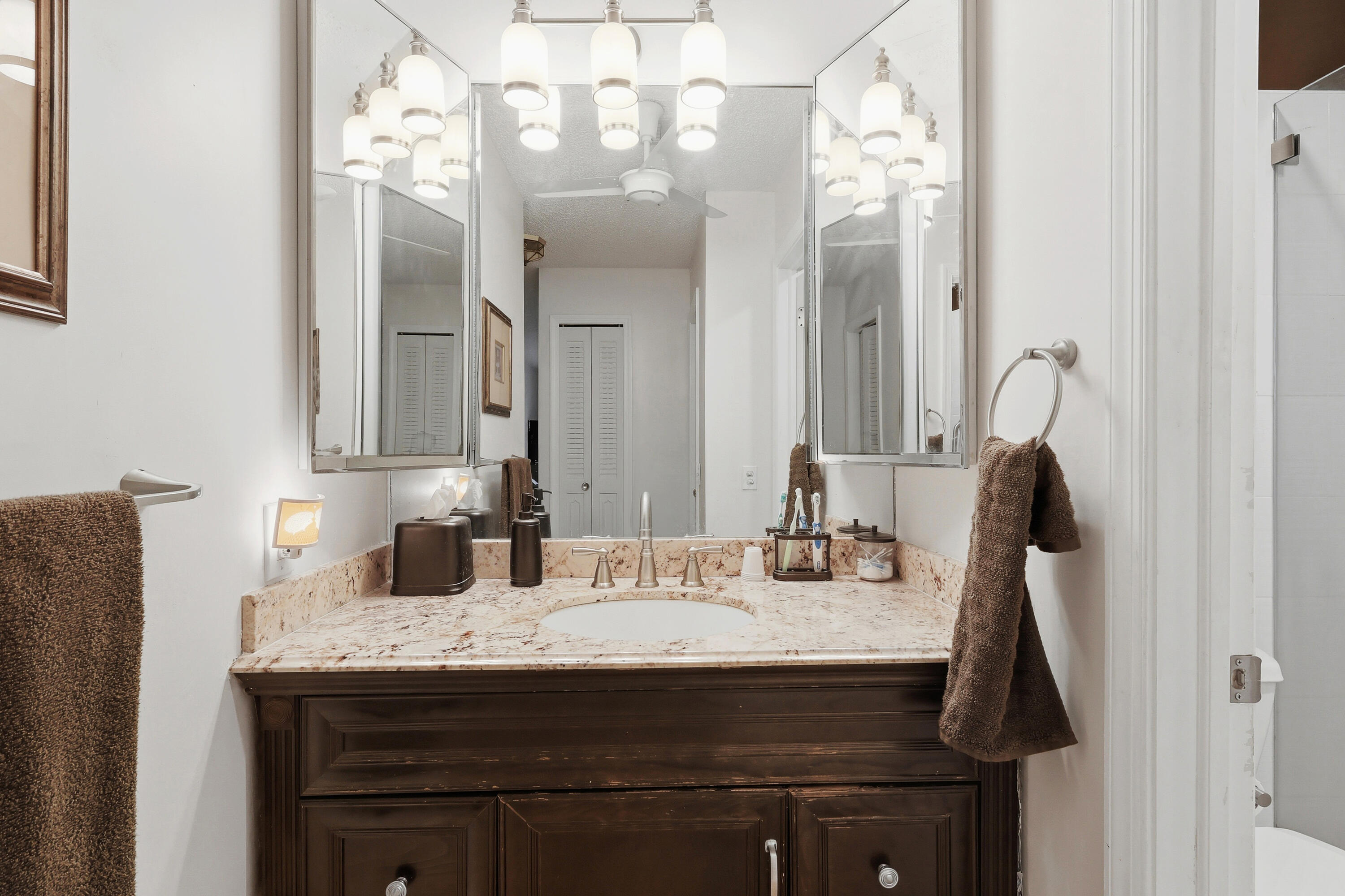 GREENTREE VILLAS CONDO - Residential