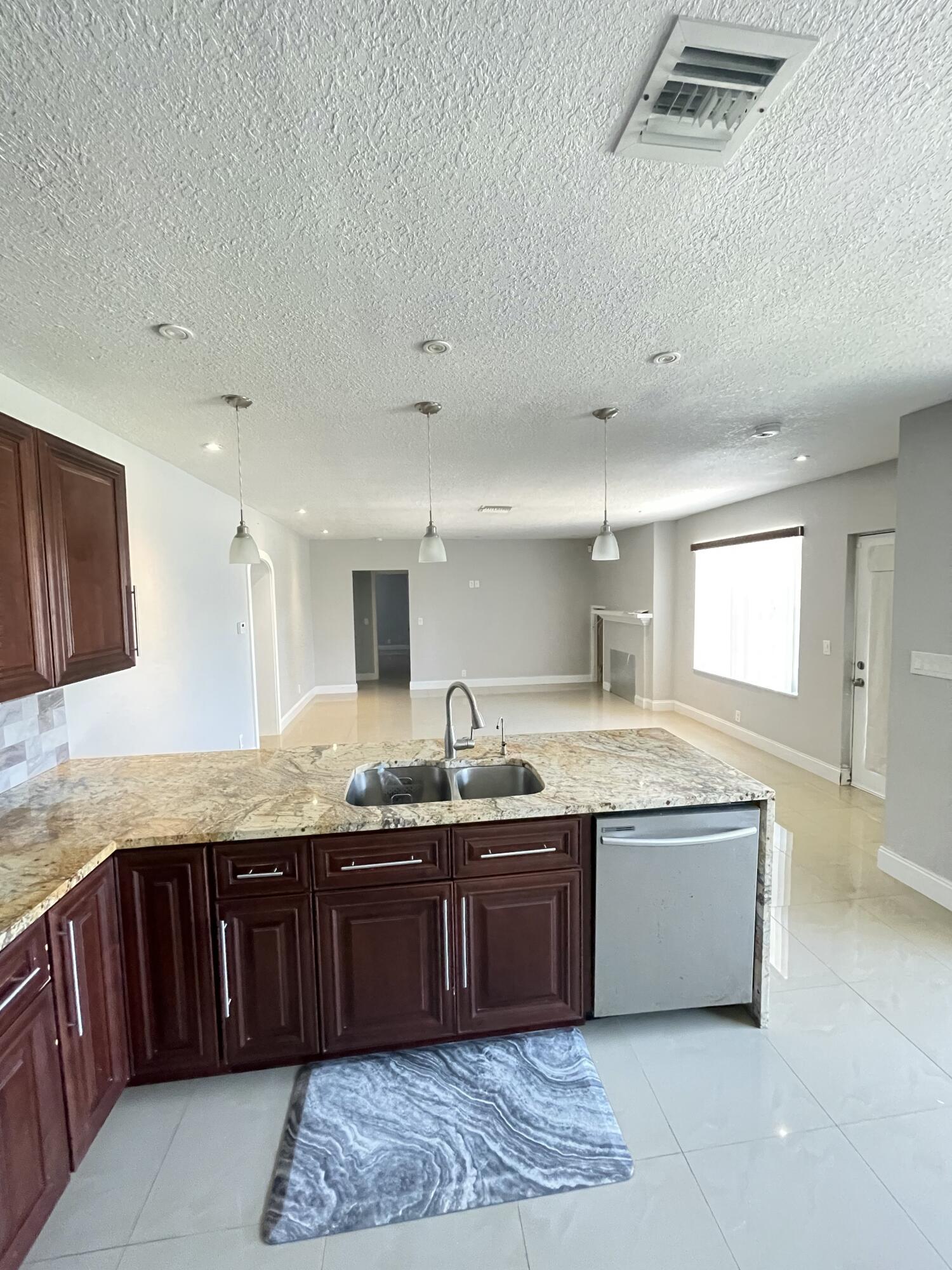 KELSEY CITY - Residential
