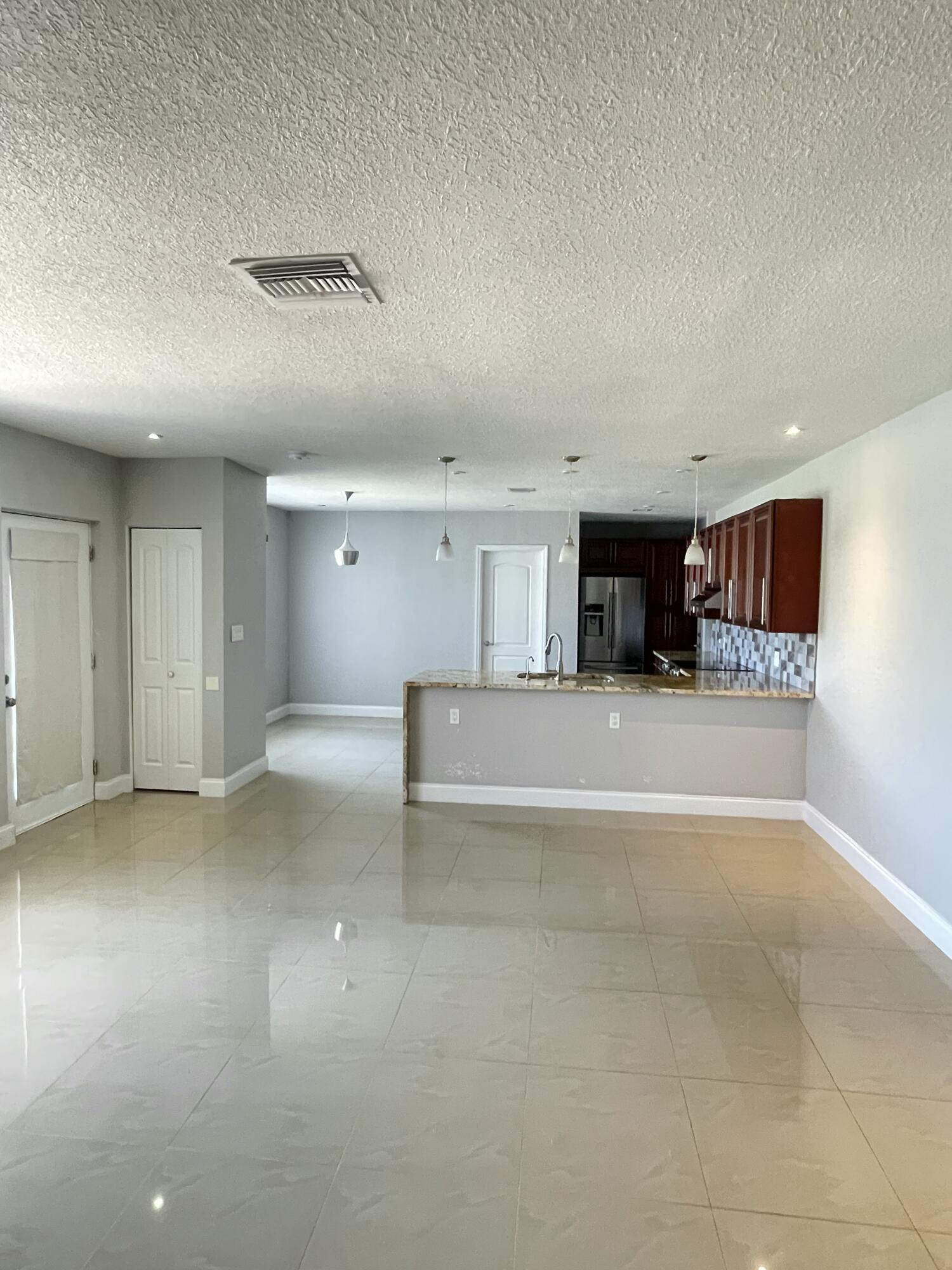 KELSEY CITY - Residential