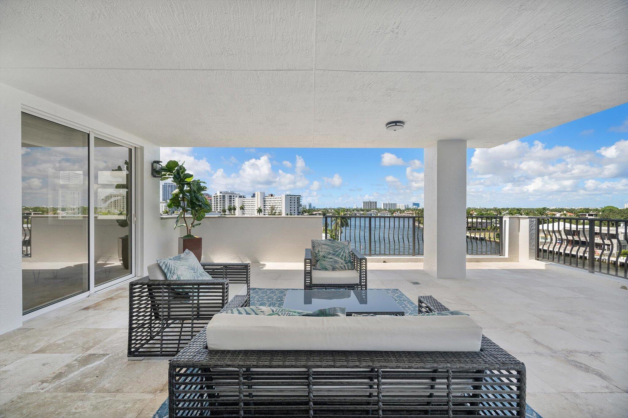 LA CASCADE CONDO - Residential