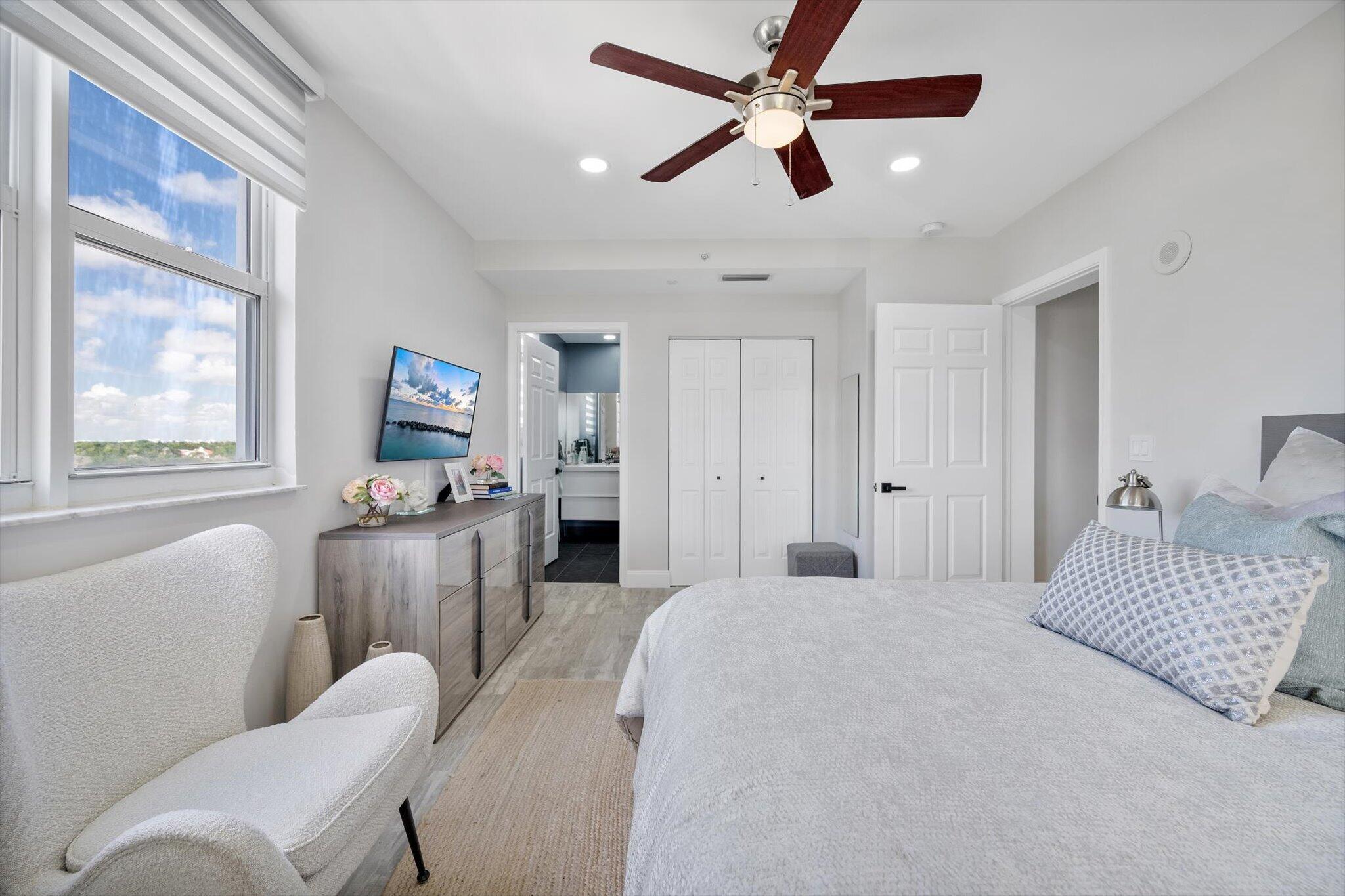 LA CASCADE CONDO - Residential