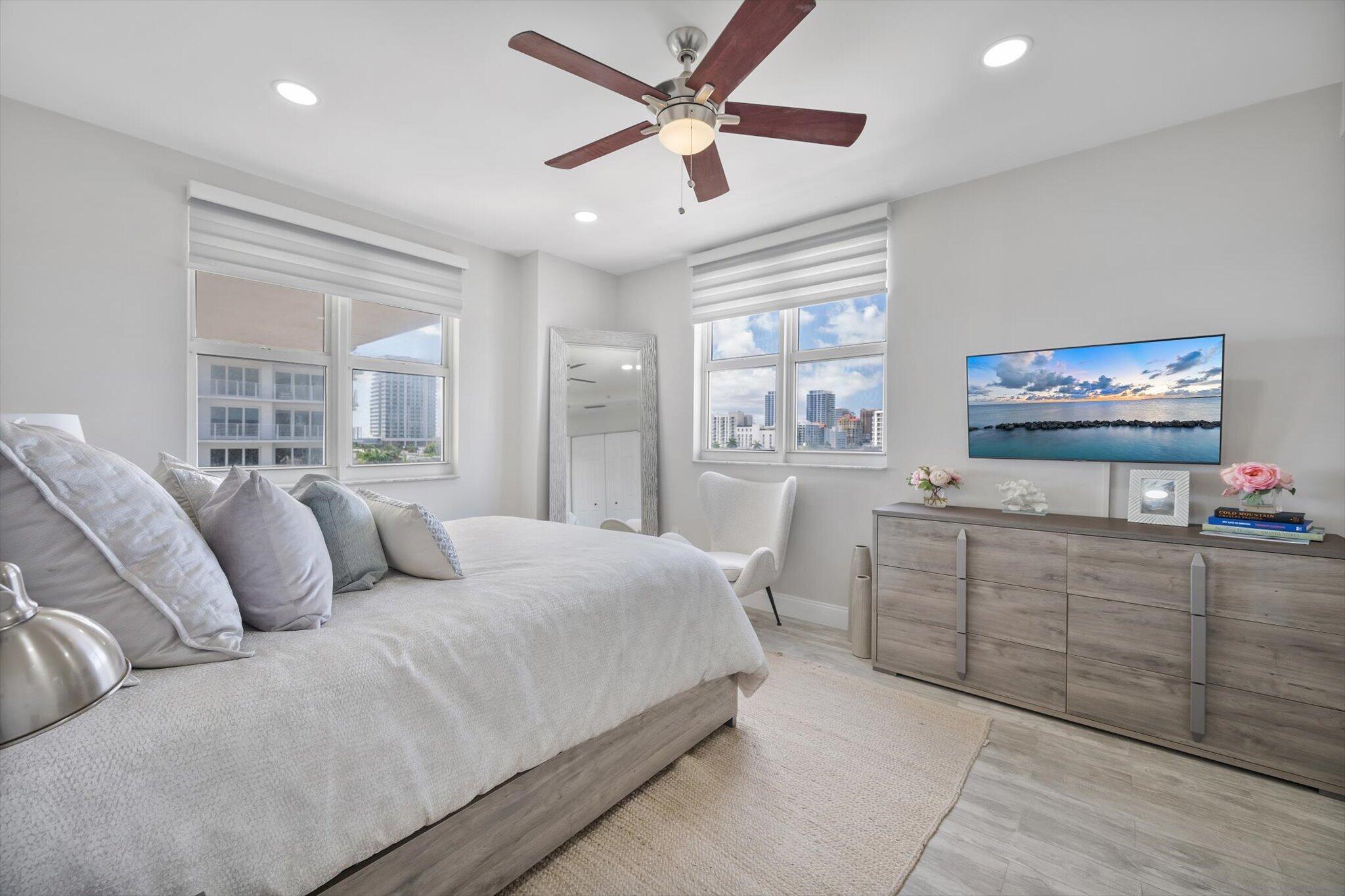 LA CASCADE CONDO - Residential