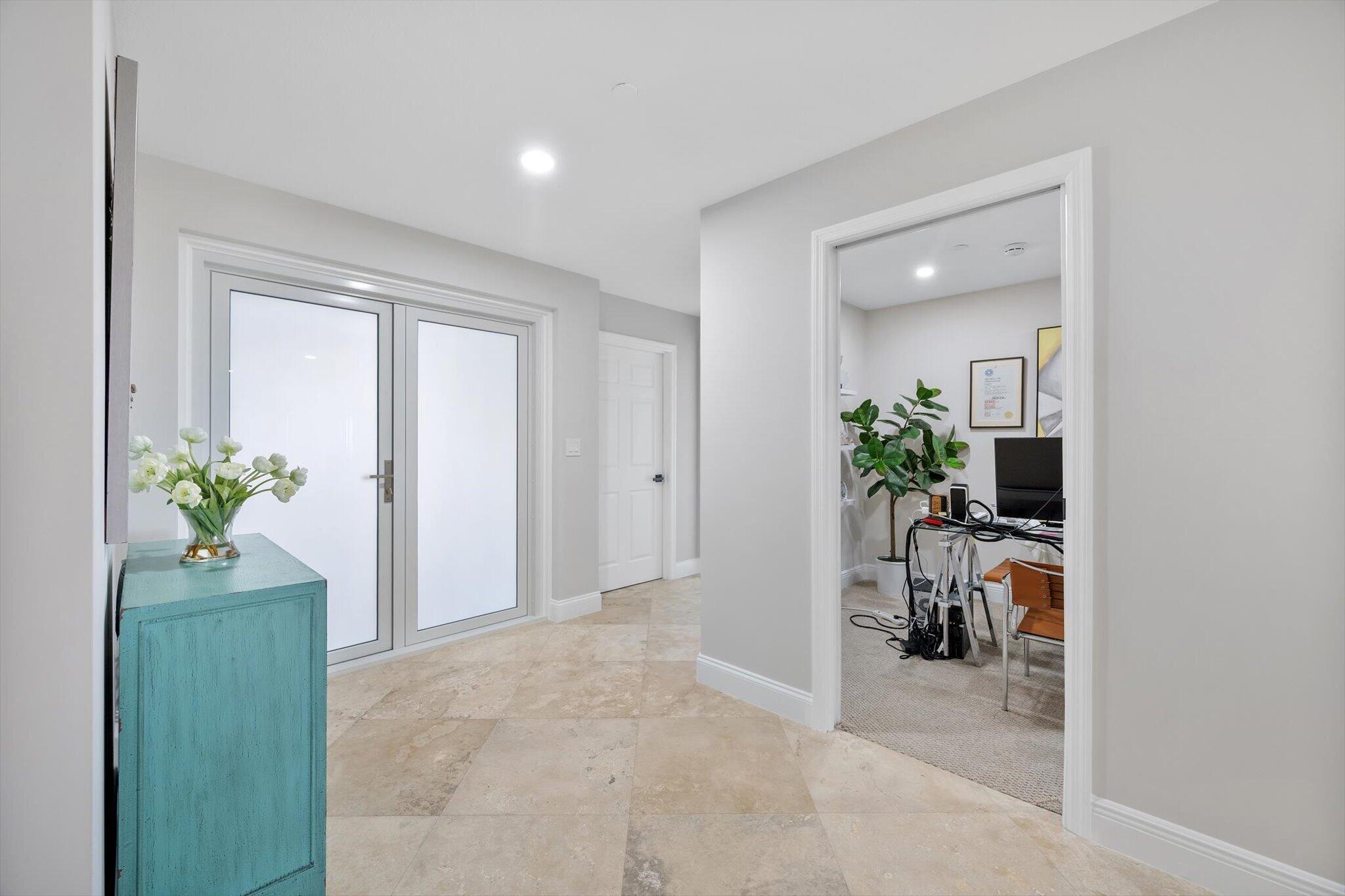LA CASCADE CONDO - Residential