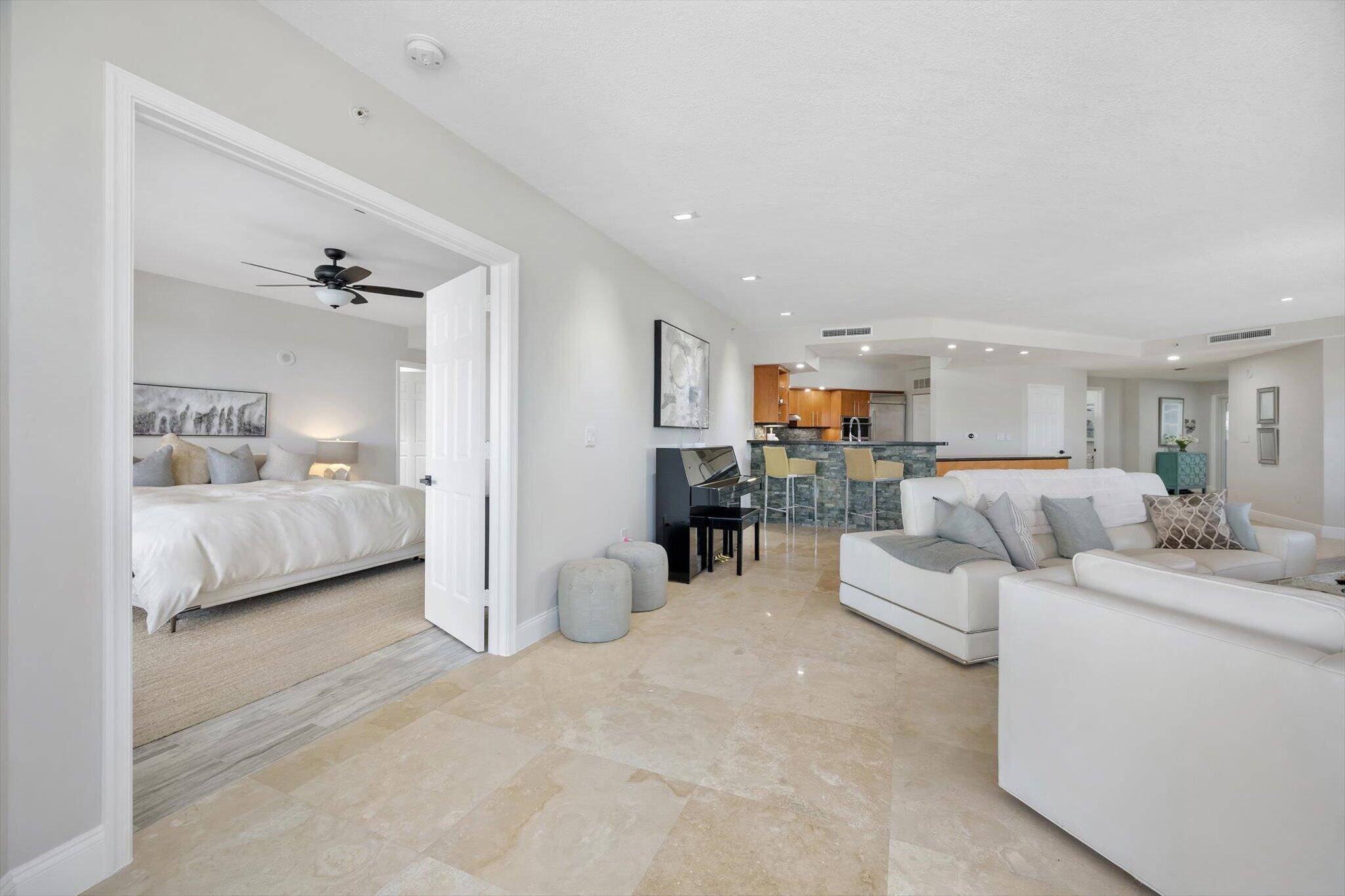 LA CASCADE CONDO - Residential