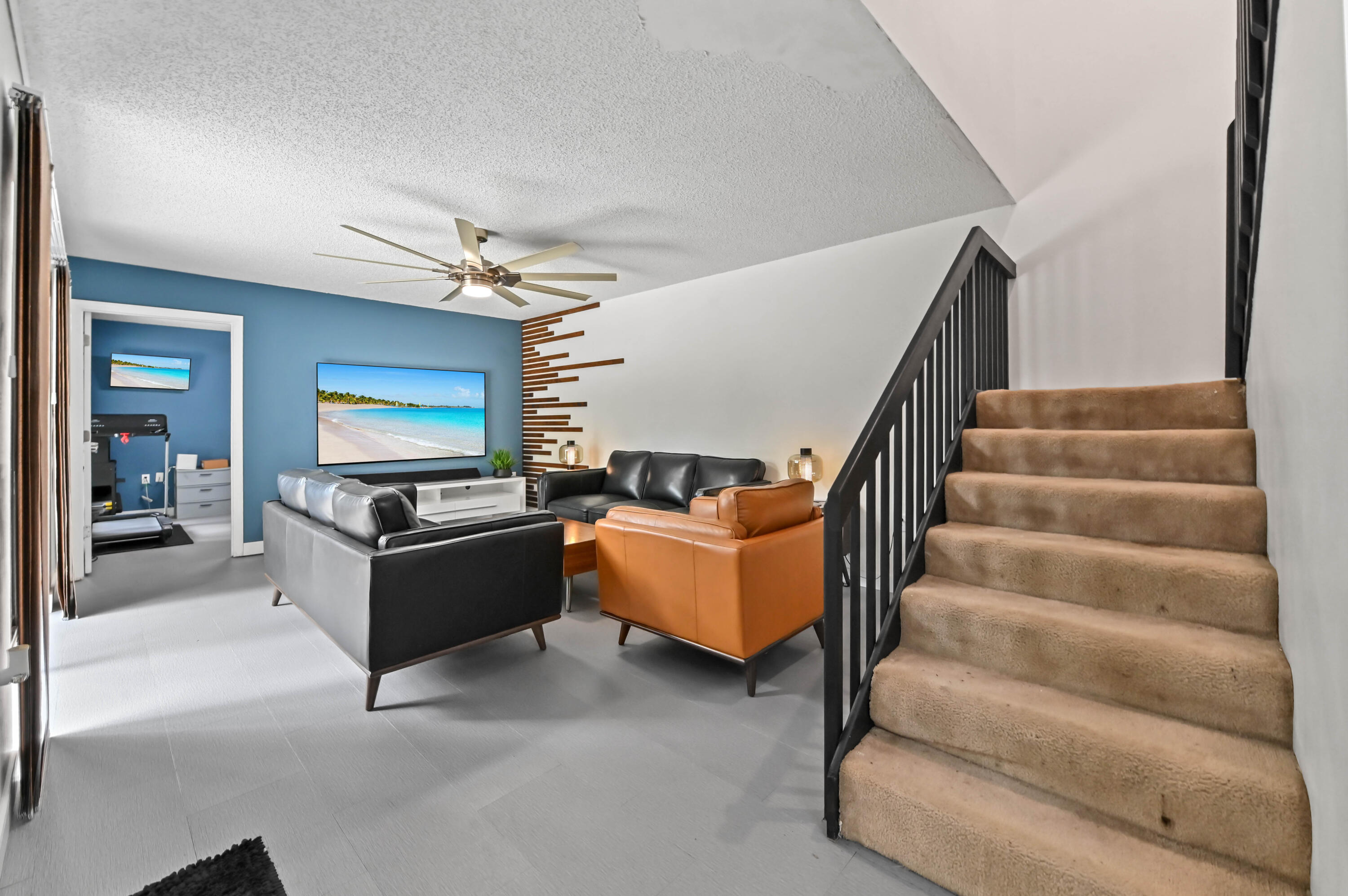 SHERWOOD LAKES - Residential