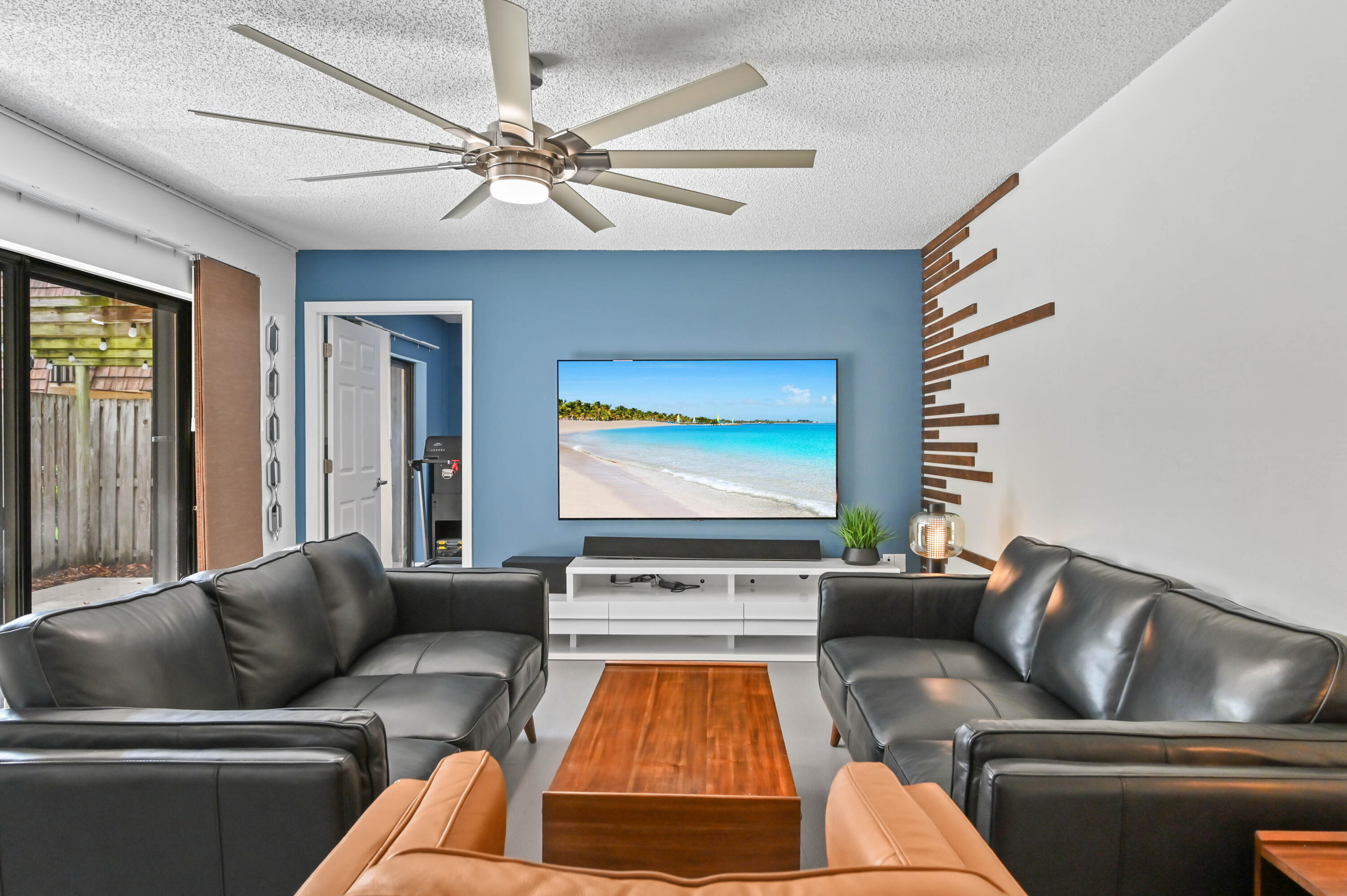 SHERWOOD LAKES - Residential