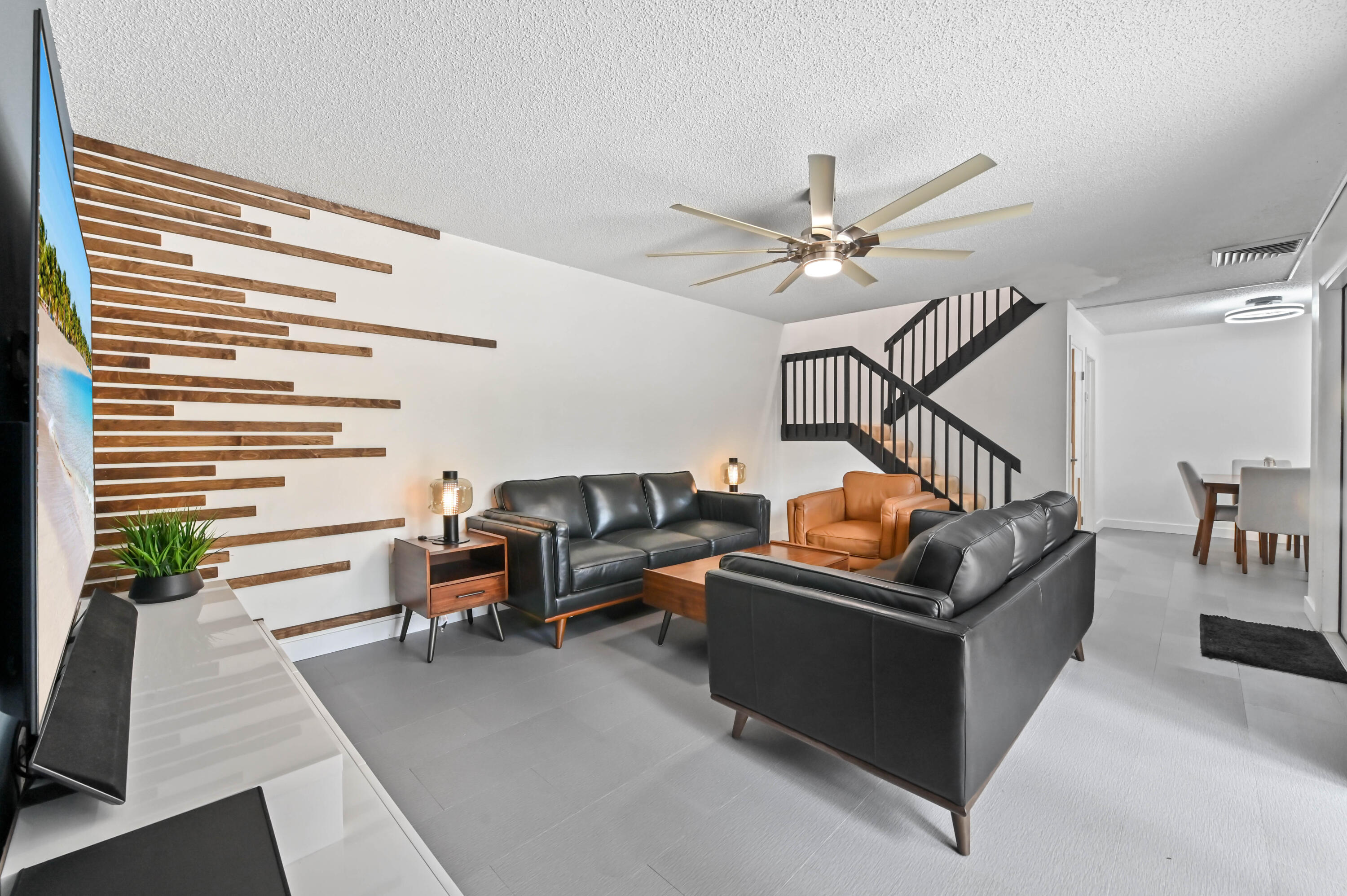 SHERWOOD LAKES - Residential