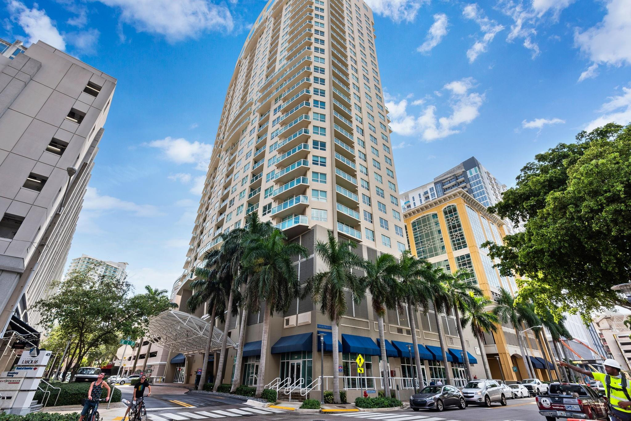 This spectacular, modern luxury, spacious, fully furnished 1 bedroom, 1 bath high floor residence is located on a high floor, steps away from famous Las Olas Blvd. Feel fully alive with the stunning views of the downtown skyline from your living room or relax on your private balcony enjoying the amazing sunsets. Workout in the gym or chill out watching a movie in the theatre, entertain friends in the club room, which are located on the Pent House level. The rooftop pool and BBQ deck in this urban oasis offers views of the active Intracoastal and Fort Lauderdale Beach. Reward yourself with this elevated lifestyle.