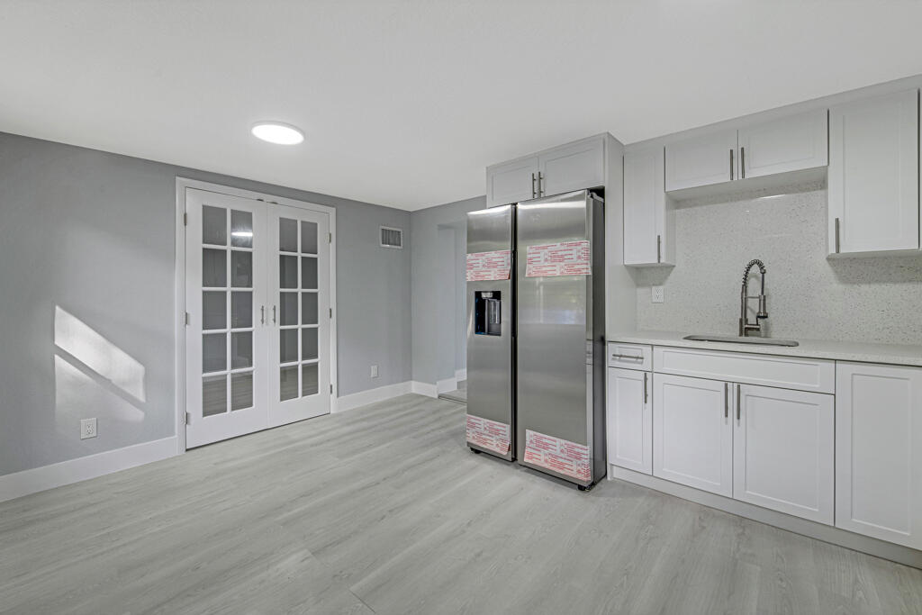 PALM BEACH CABANA COLONY 1 - Residential