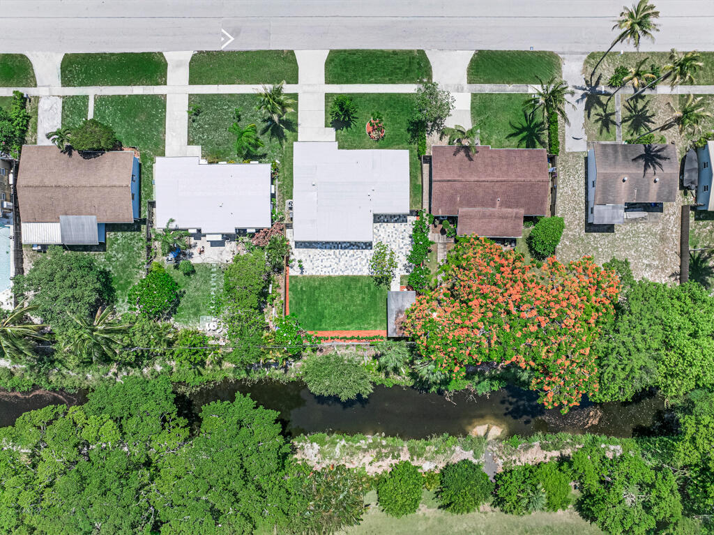 PALM BEACH CABANA COLONY 1 - Residential