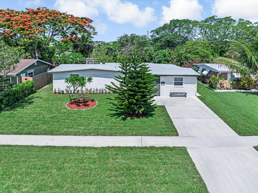 PALM BEACH CABANA COLONY 1 - Residential