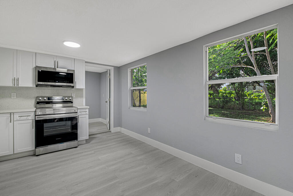 PALM BEACH CABANA COLONY 1 - Residential