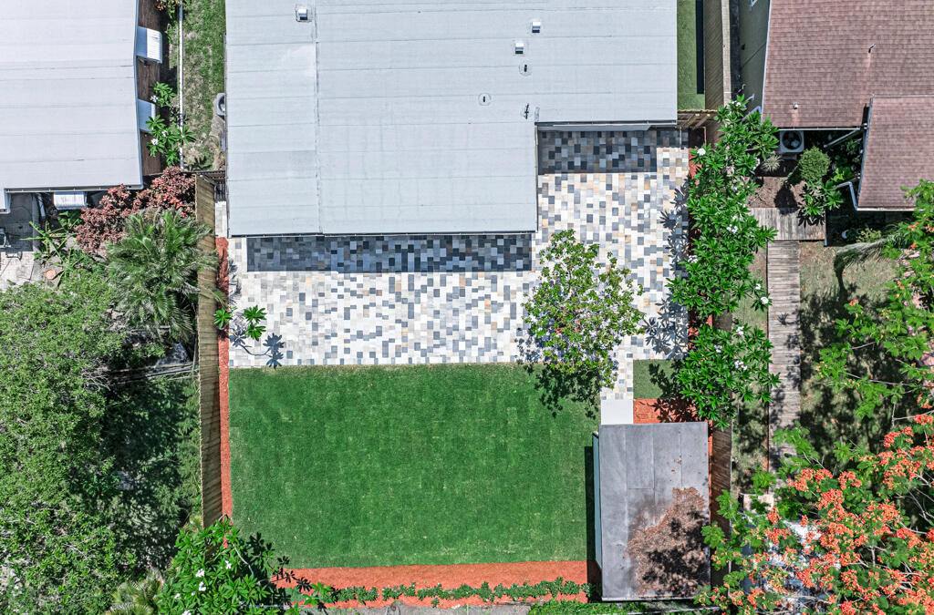PALM BEACH CABANA COLONY 1 - Residential