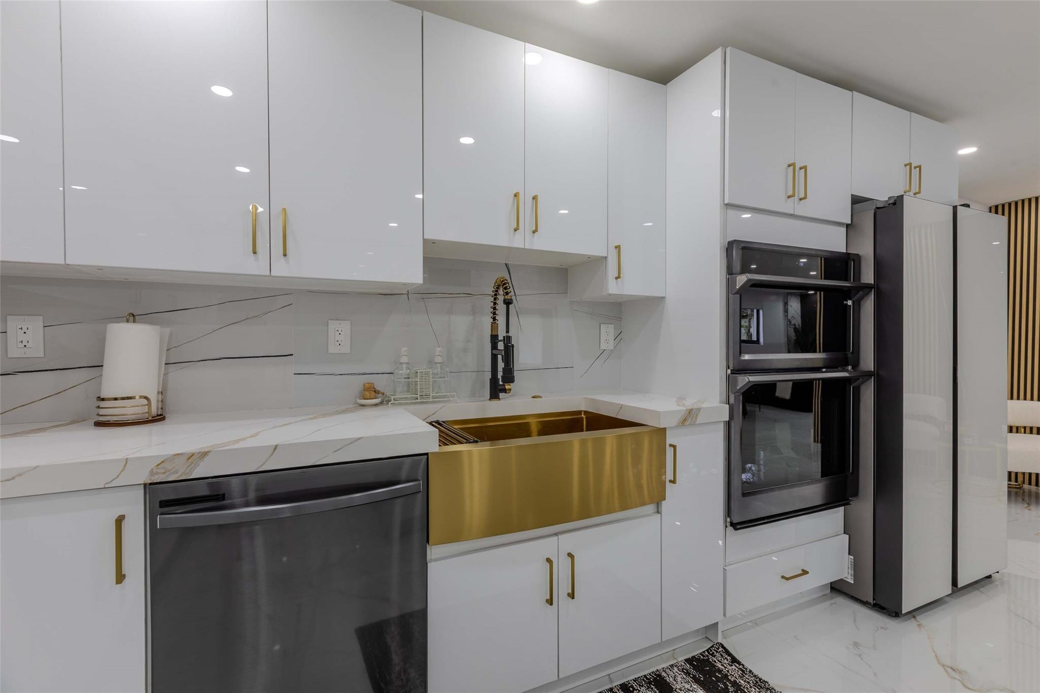 CRANSTON TERRACE - Residential