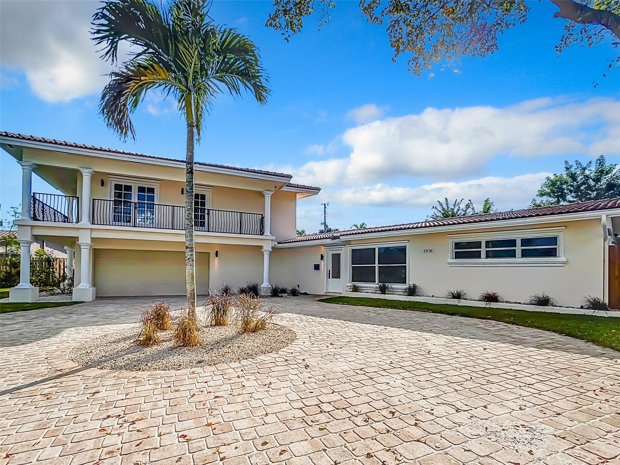 JENADA ISLE - Residential