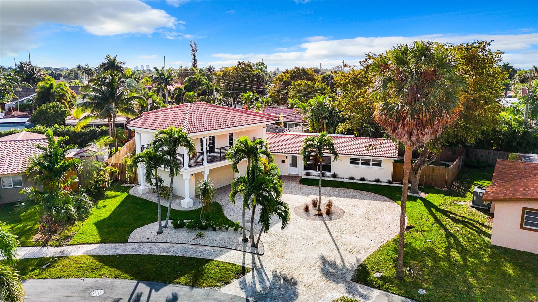 JENADA ISLE - Residential