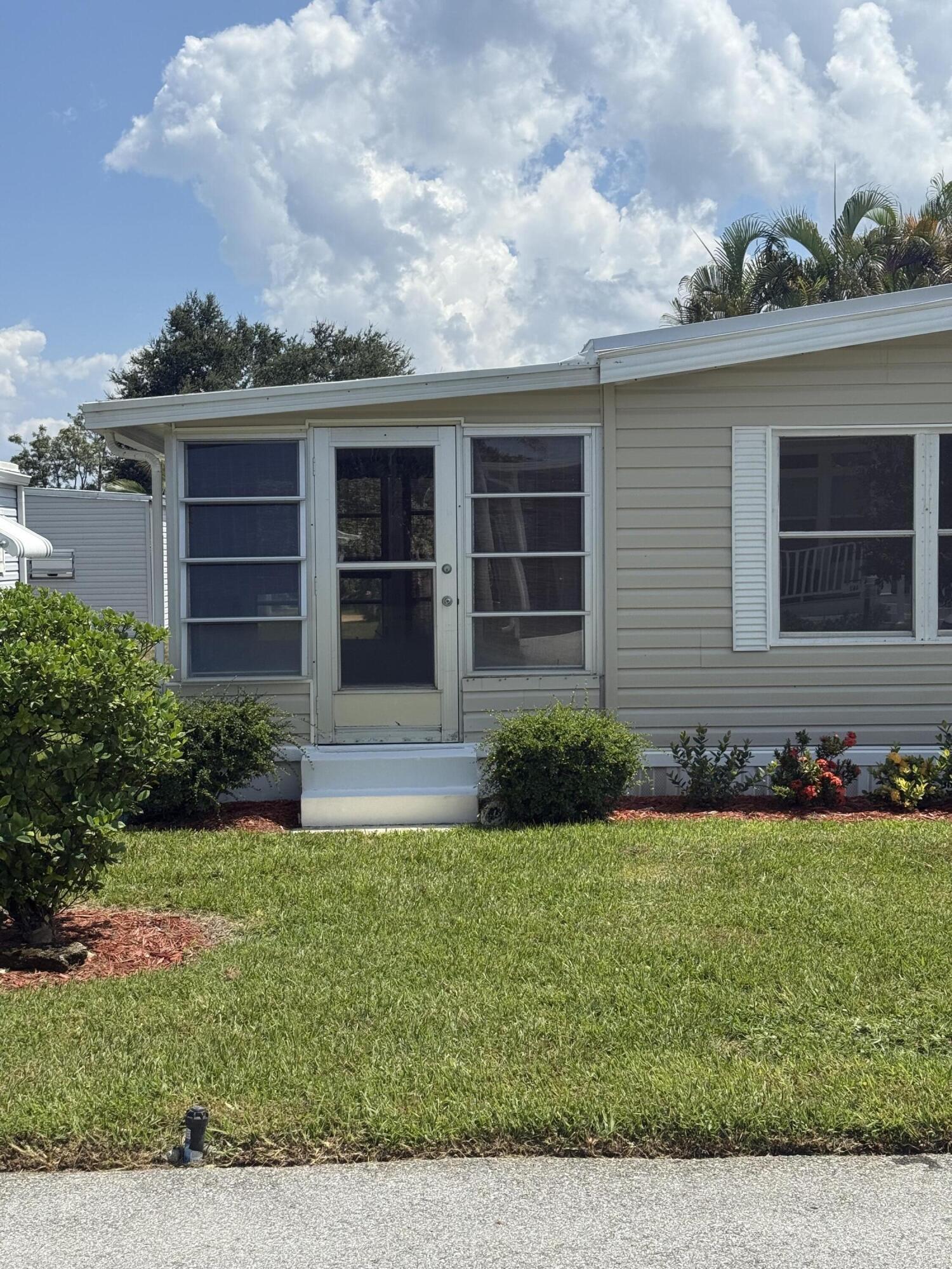 Pinelake Village - Residential