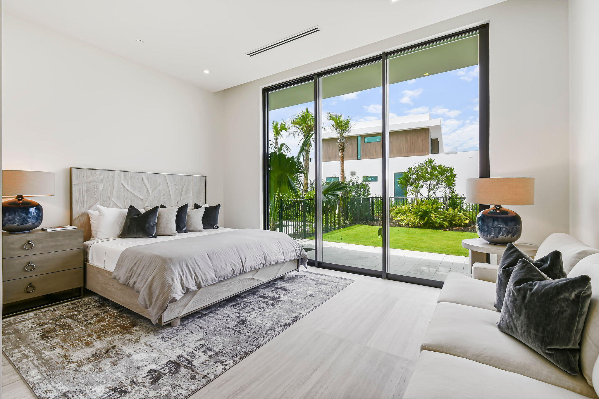 PANTHER NATIONAL - Residential
