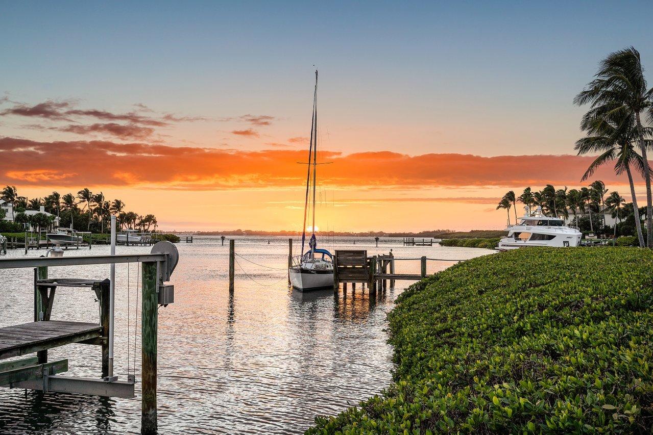 SAILFISH POINT PUD PLAT NO 4 - Residential